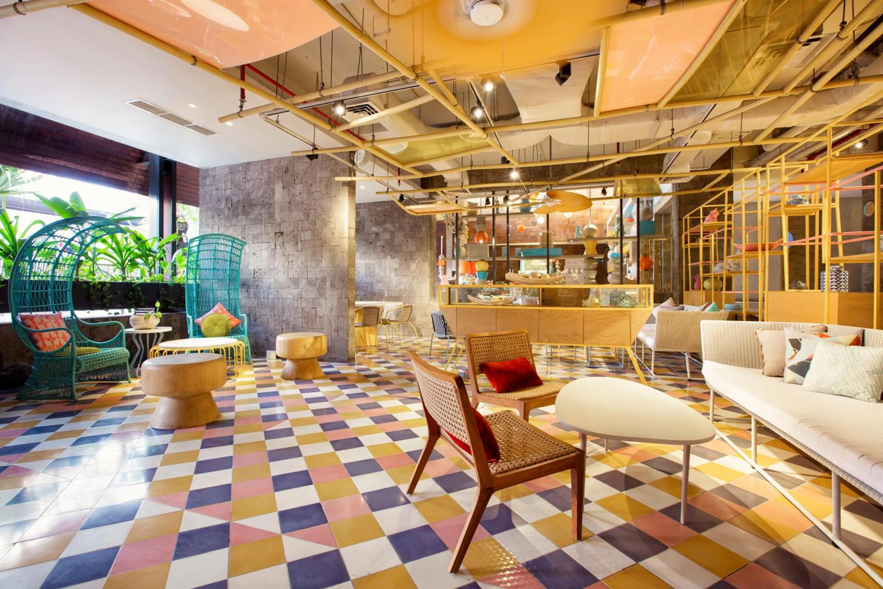 Restaurant/places to eat in Tijili Hotel Seminyak