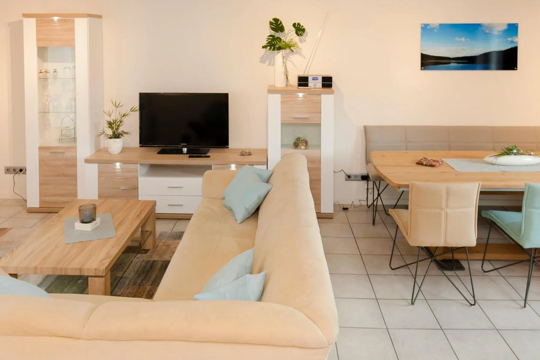 Seating area in Landgasthof Tönnes