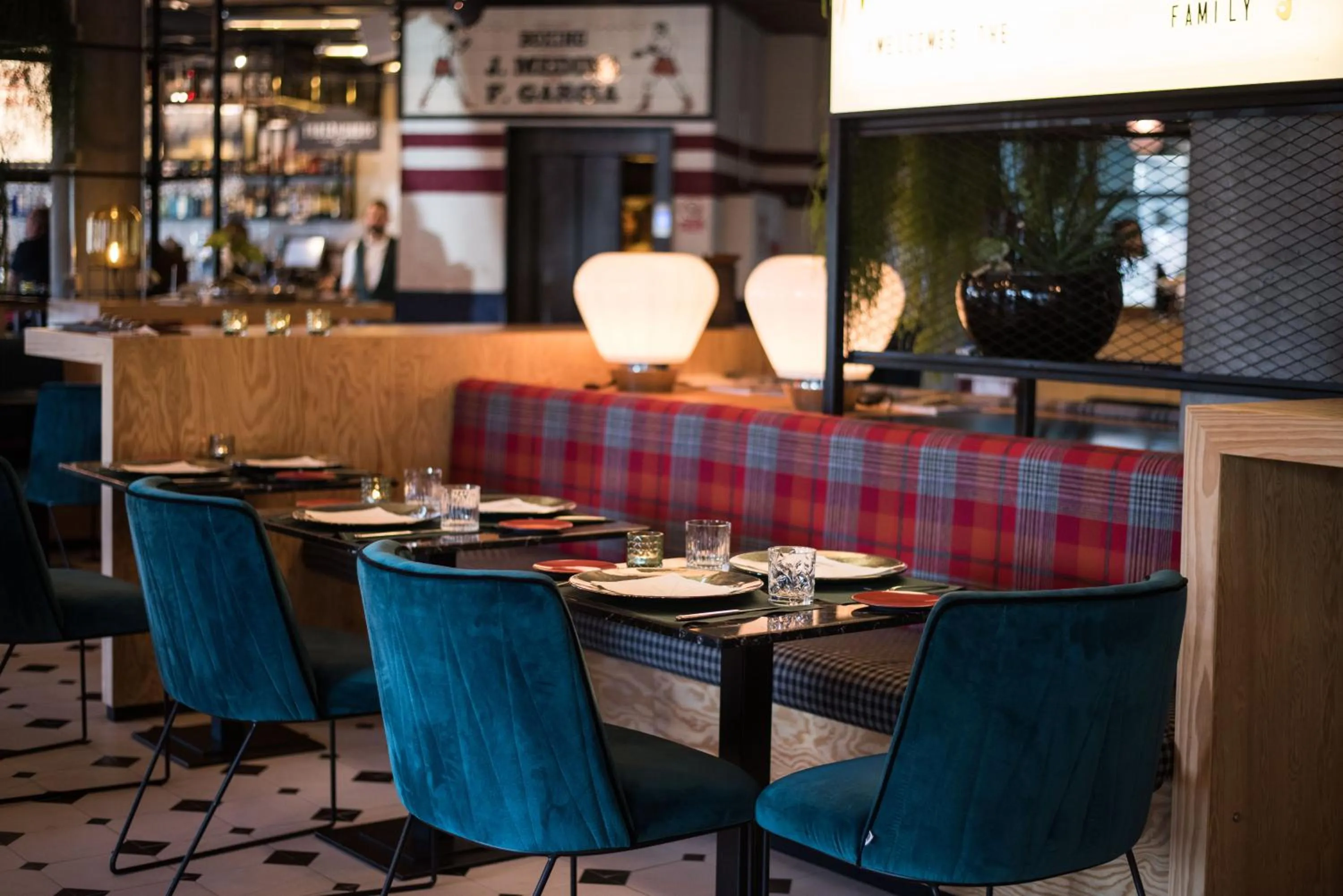 Restaurant/places to eat in Only YOU Hotel Atocha