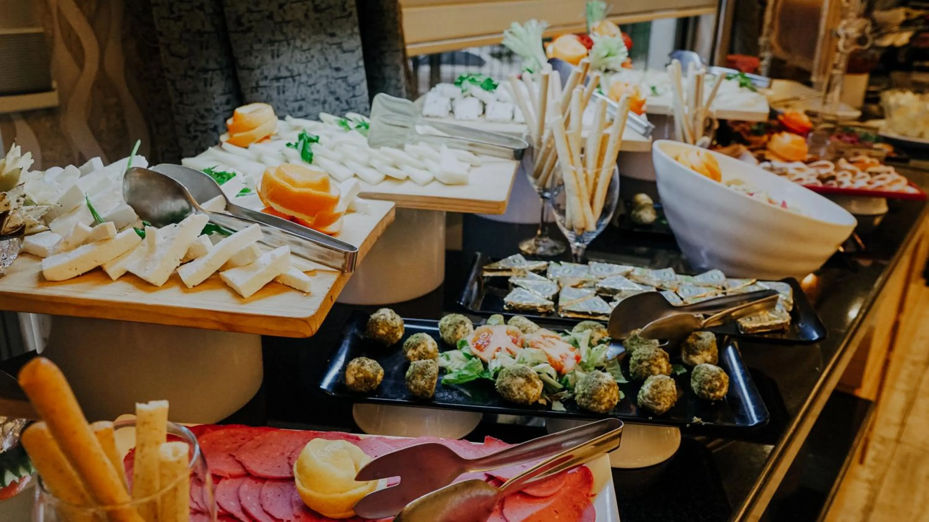 Buffet breakfast in Elgarden Hotel & Spa