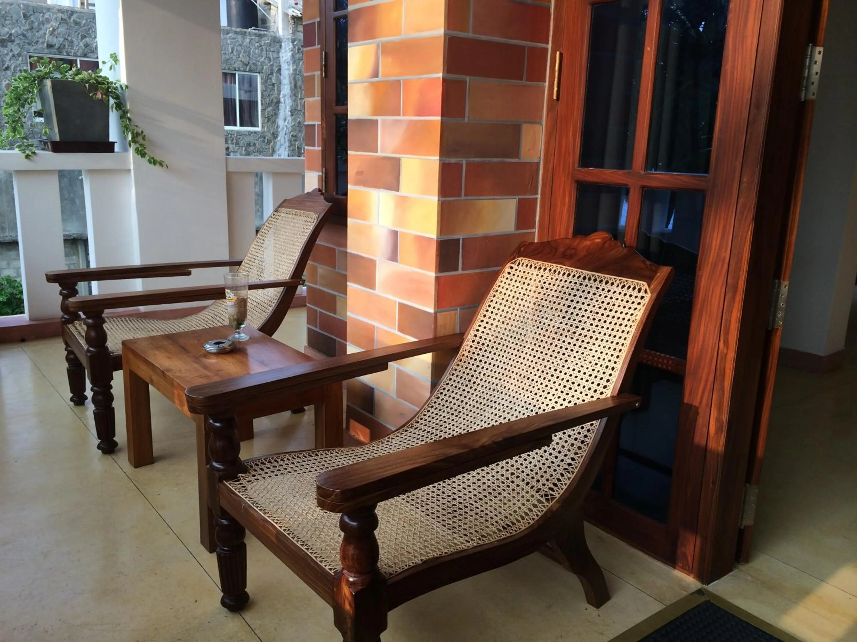 Day in Hotel Coconut Bar Sea Lodge