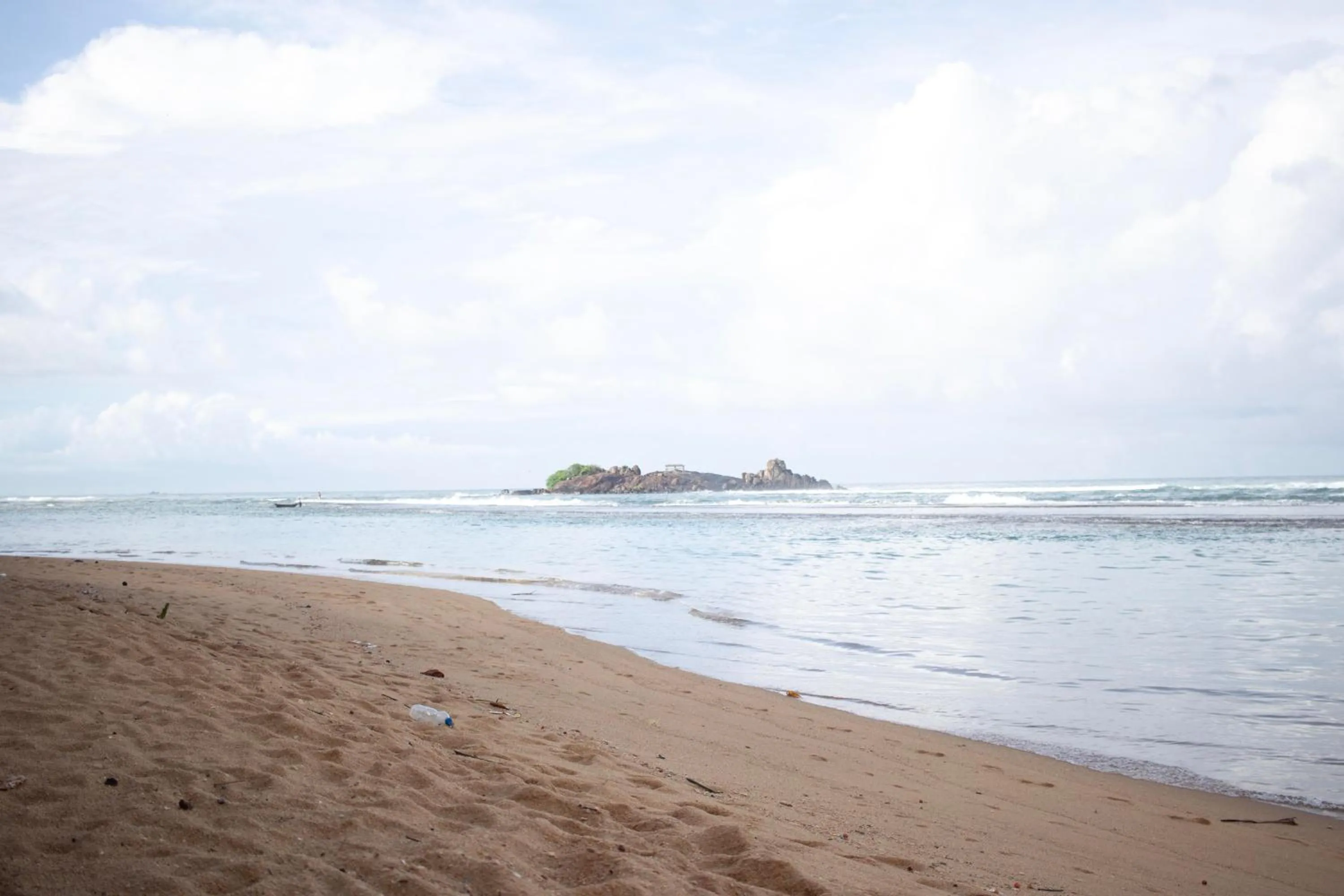 Beach in Hotel Coconut Bar Sea Lodge