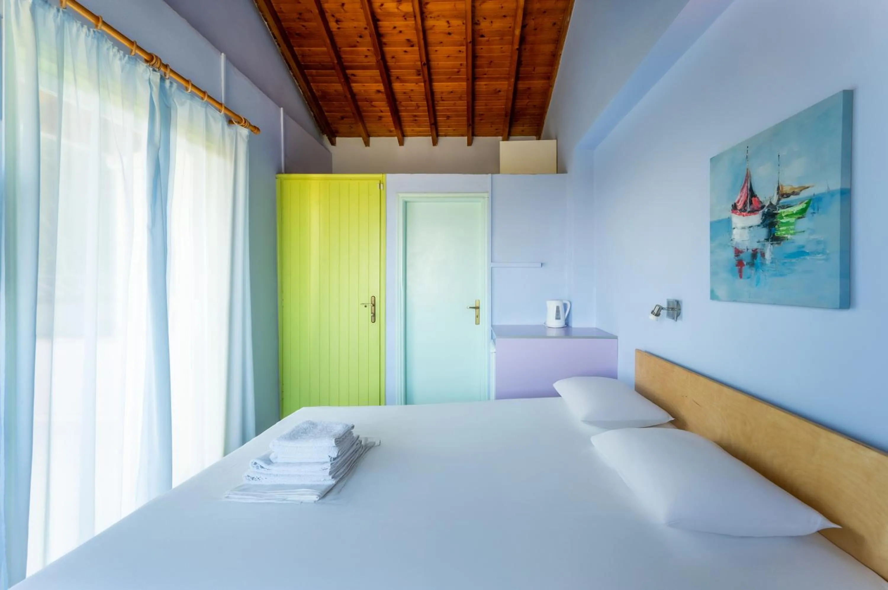 Bed in Summer House Louisa