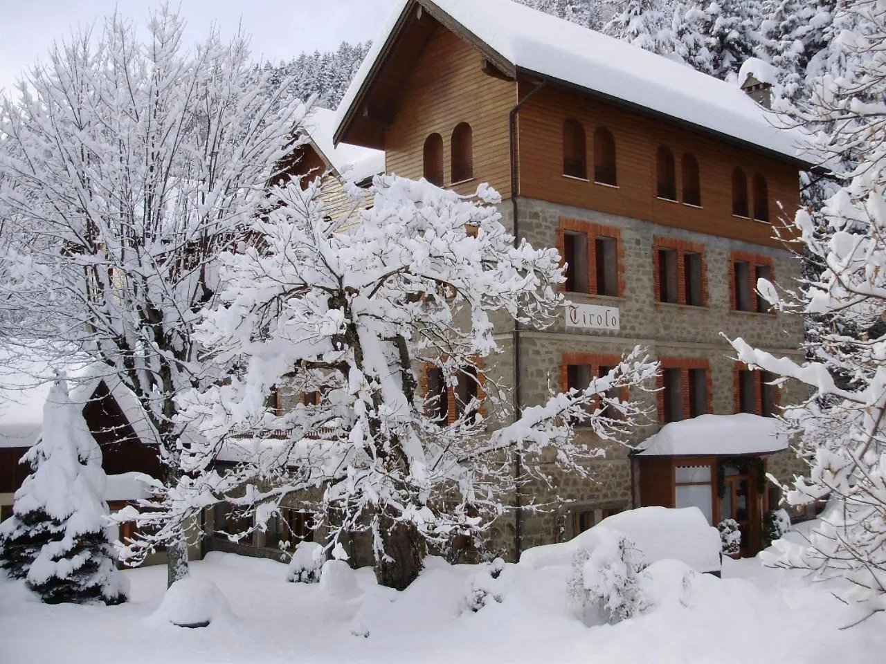 Property building in Hotel Tirolo