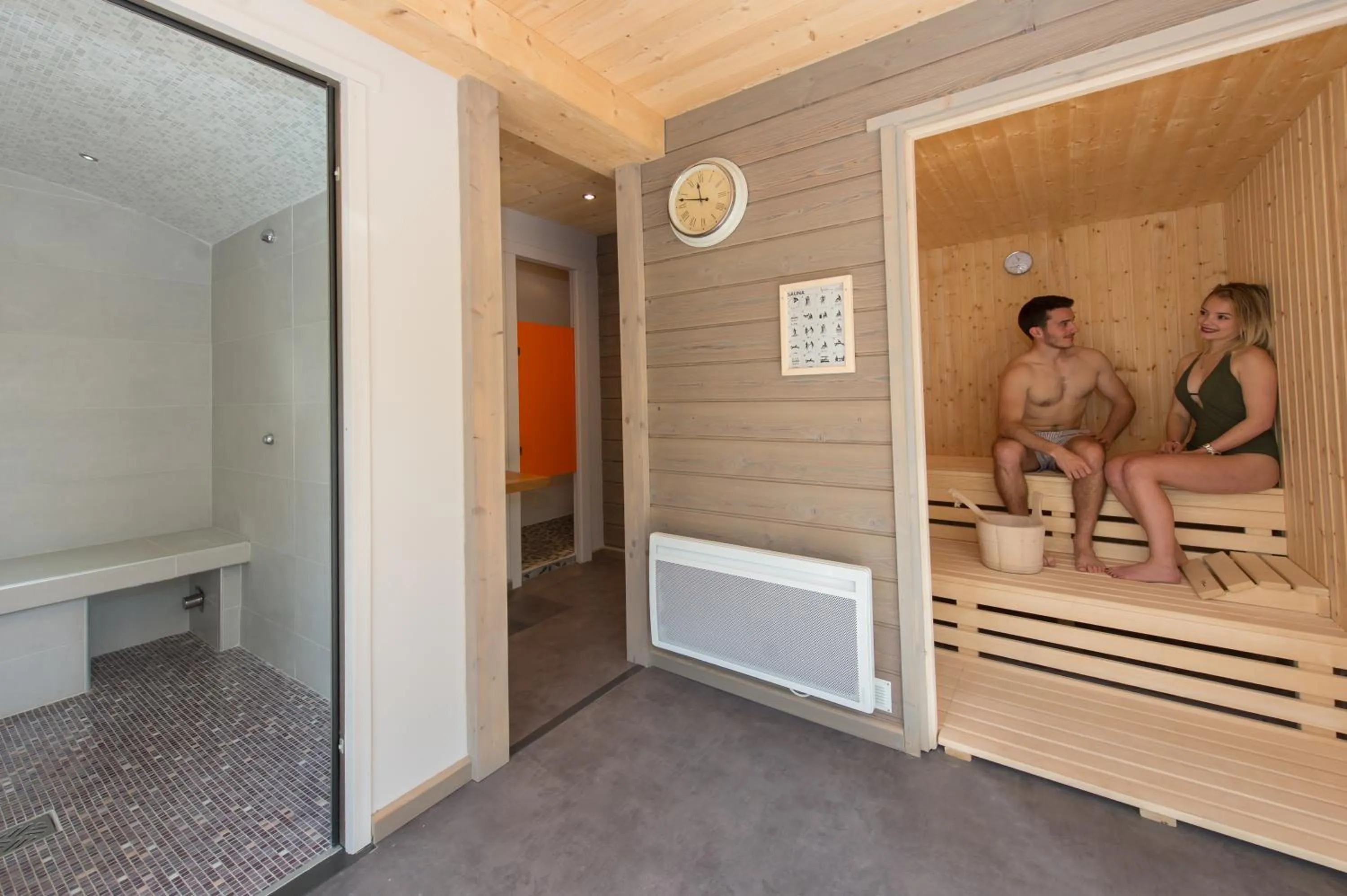 Sauna in Les Carmes and spa