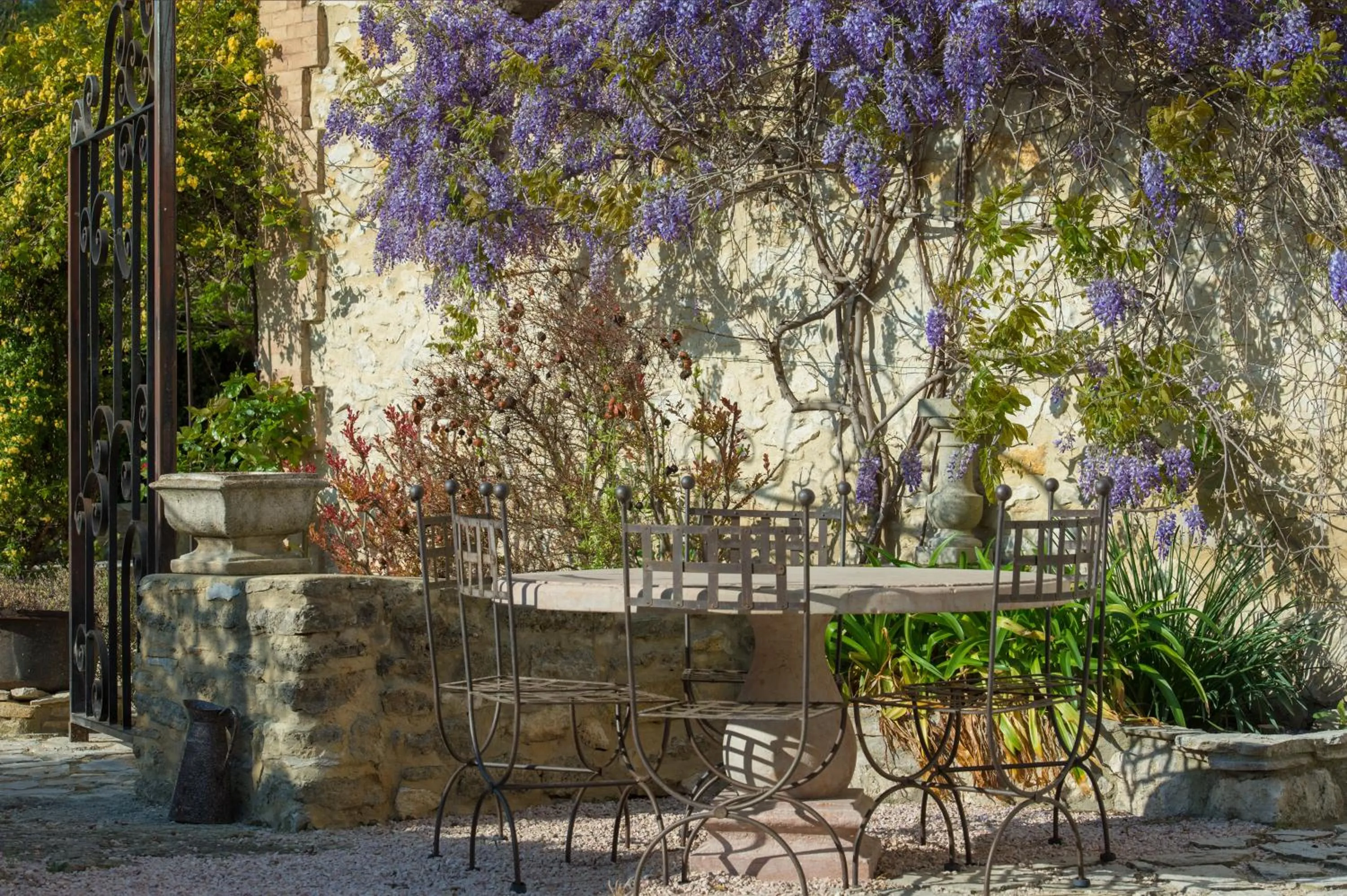 Natural landscape in Les Carmes and spa