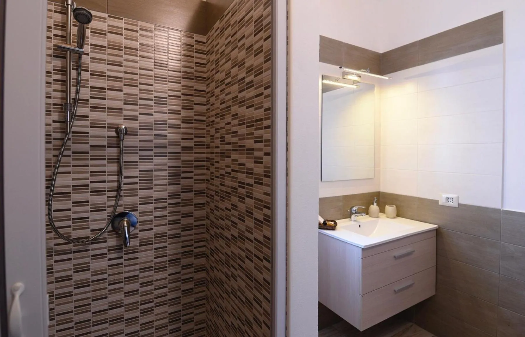 Shower in La Casa Dei Sogni