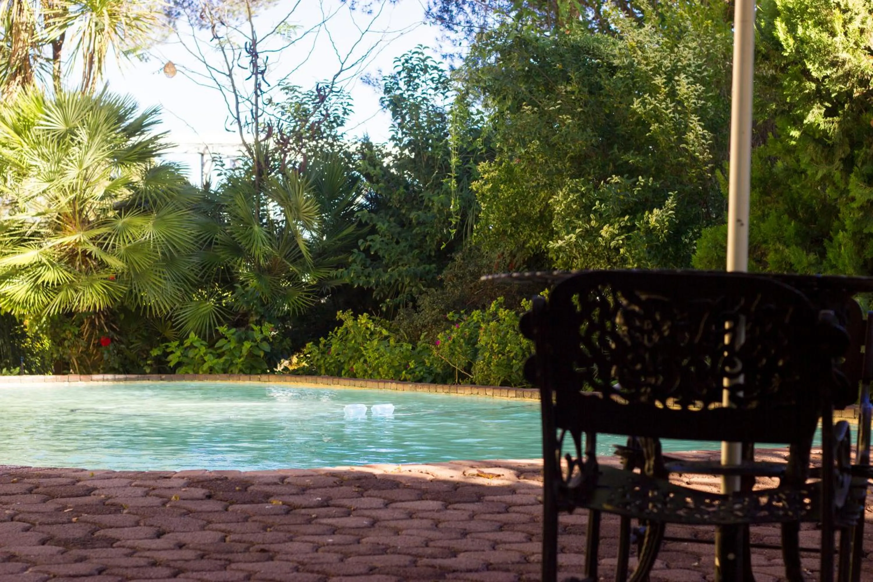 Swimming pool in Riverside Lodge & Conference Center