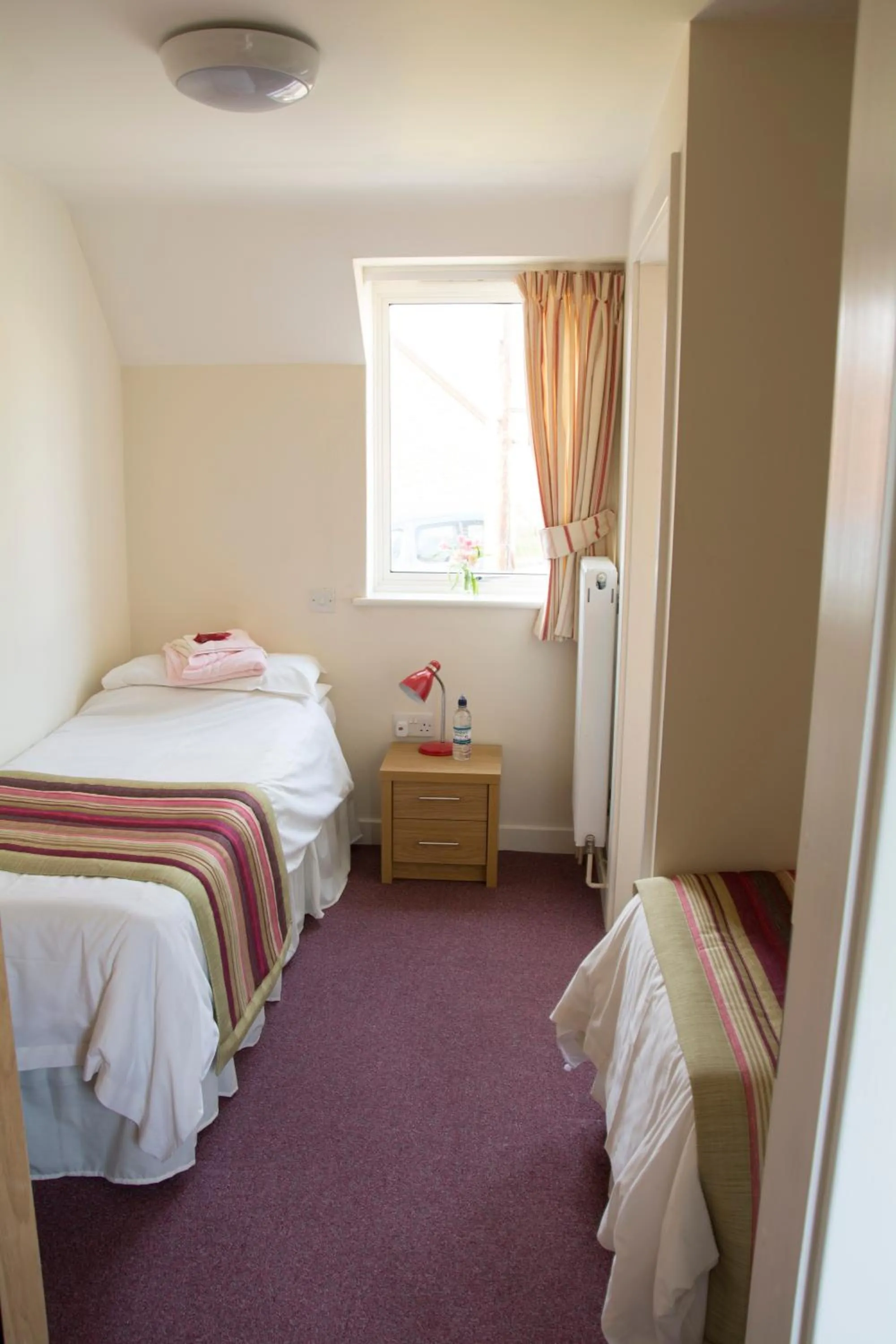 Photo of the whole room, Bed in Ludlow Mascall Centre