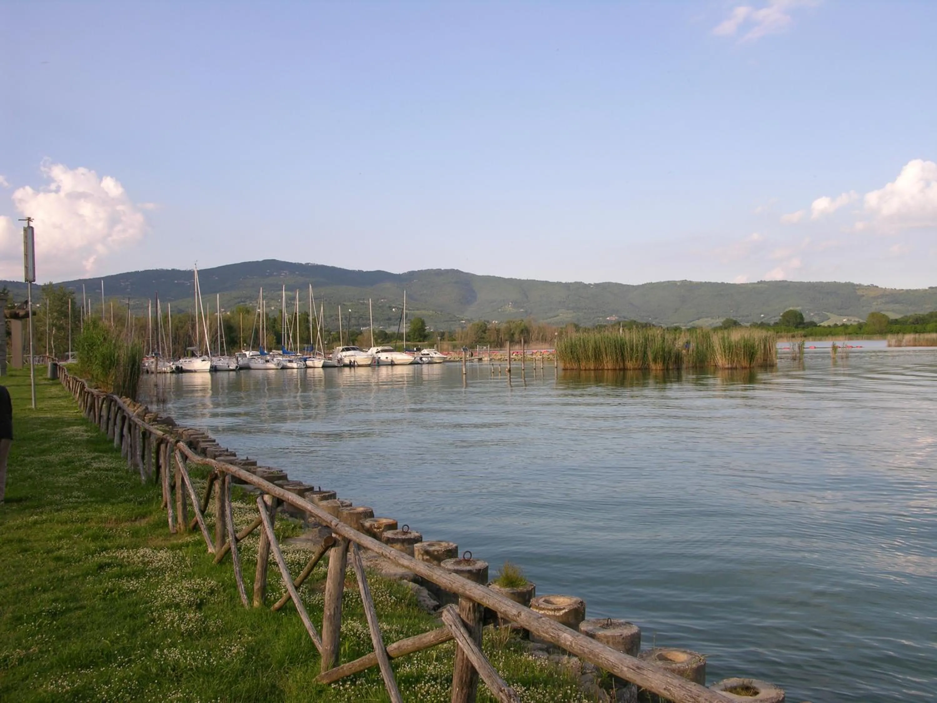 Lake view in Appartamento Vacanze Magnolia e Glicine