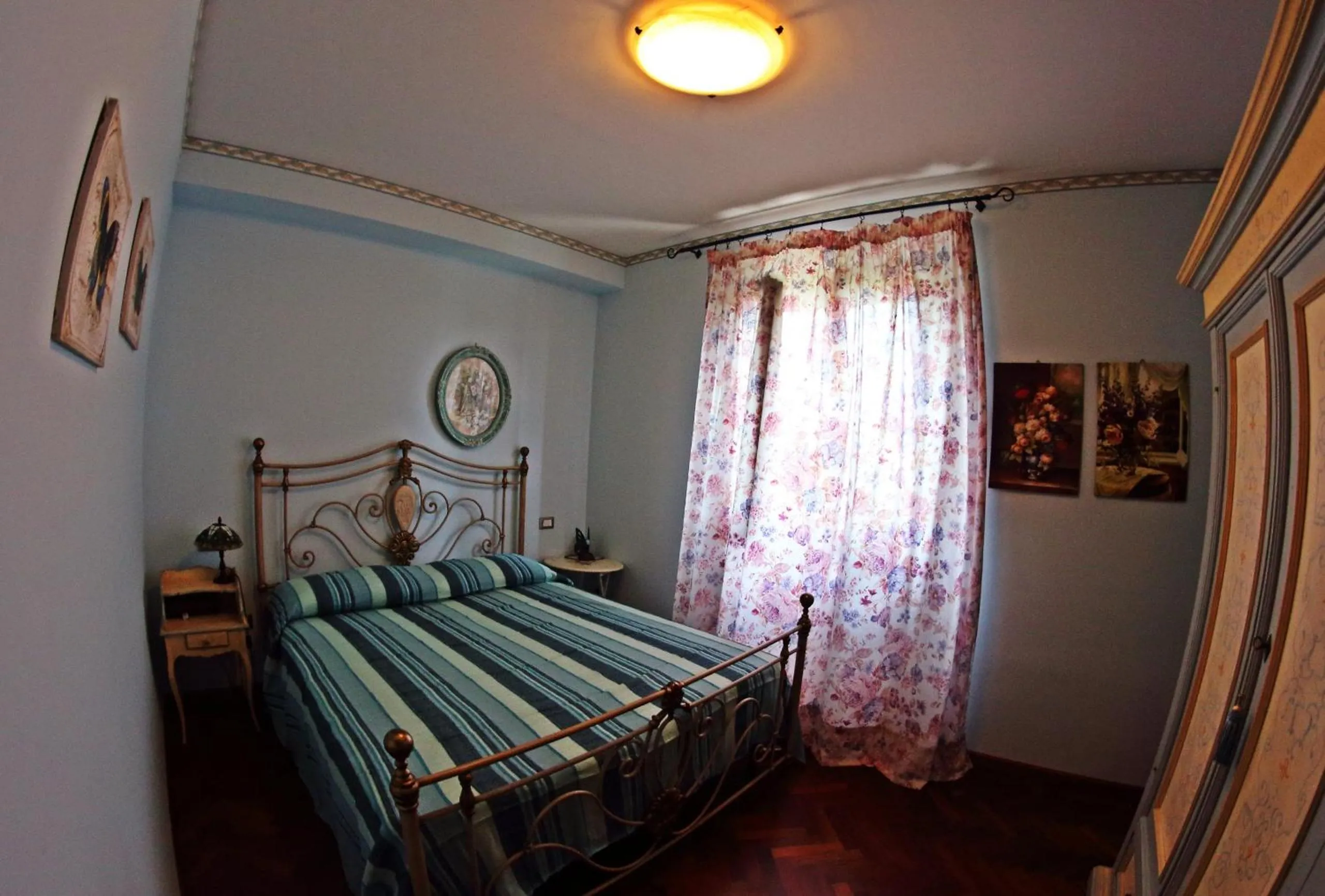 Photo of the whole room, Bed in Appartamento Vacanze Magnolia e Glicine