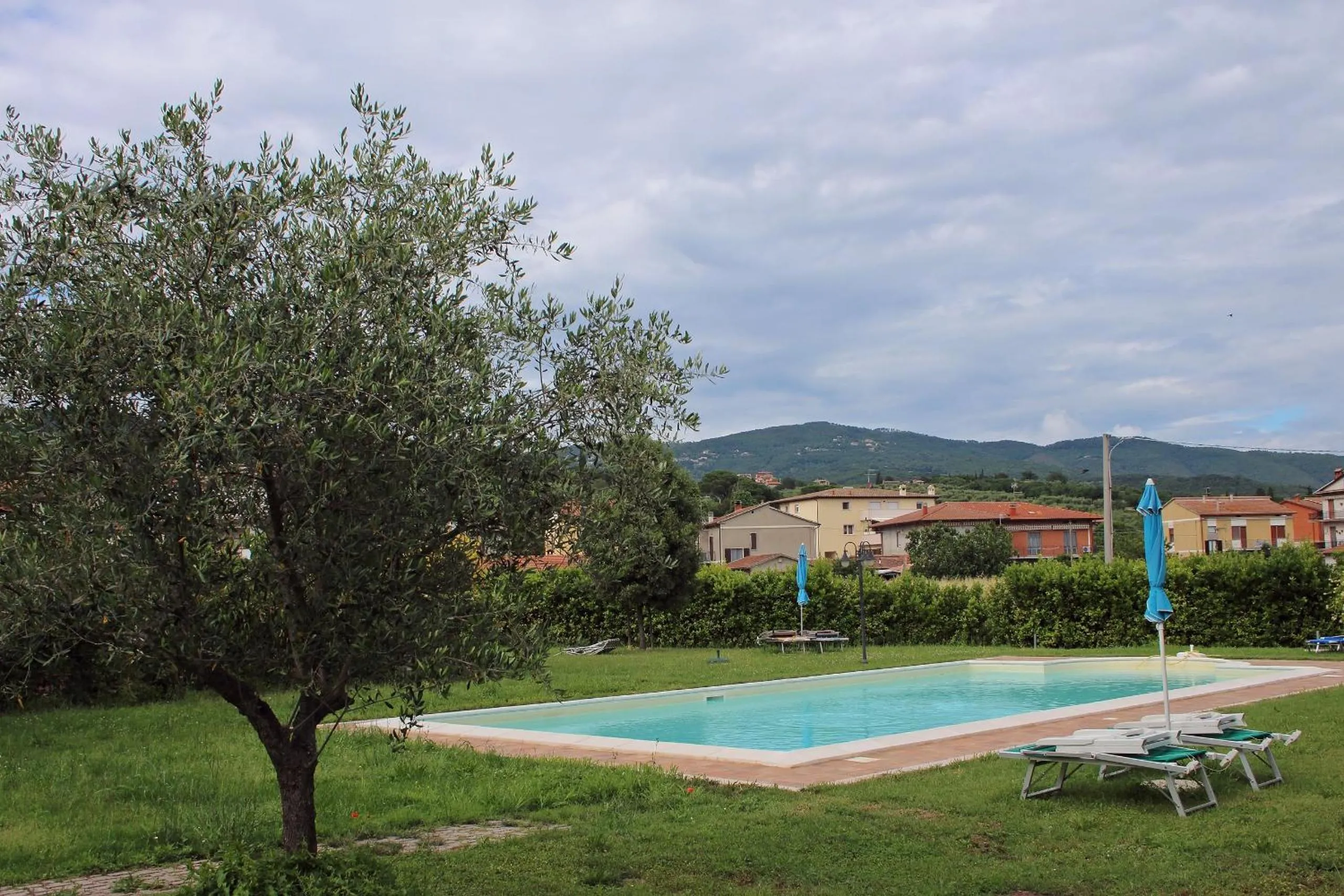 Pool view in Appartamento Vacanze Magnolia e Glicine