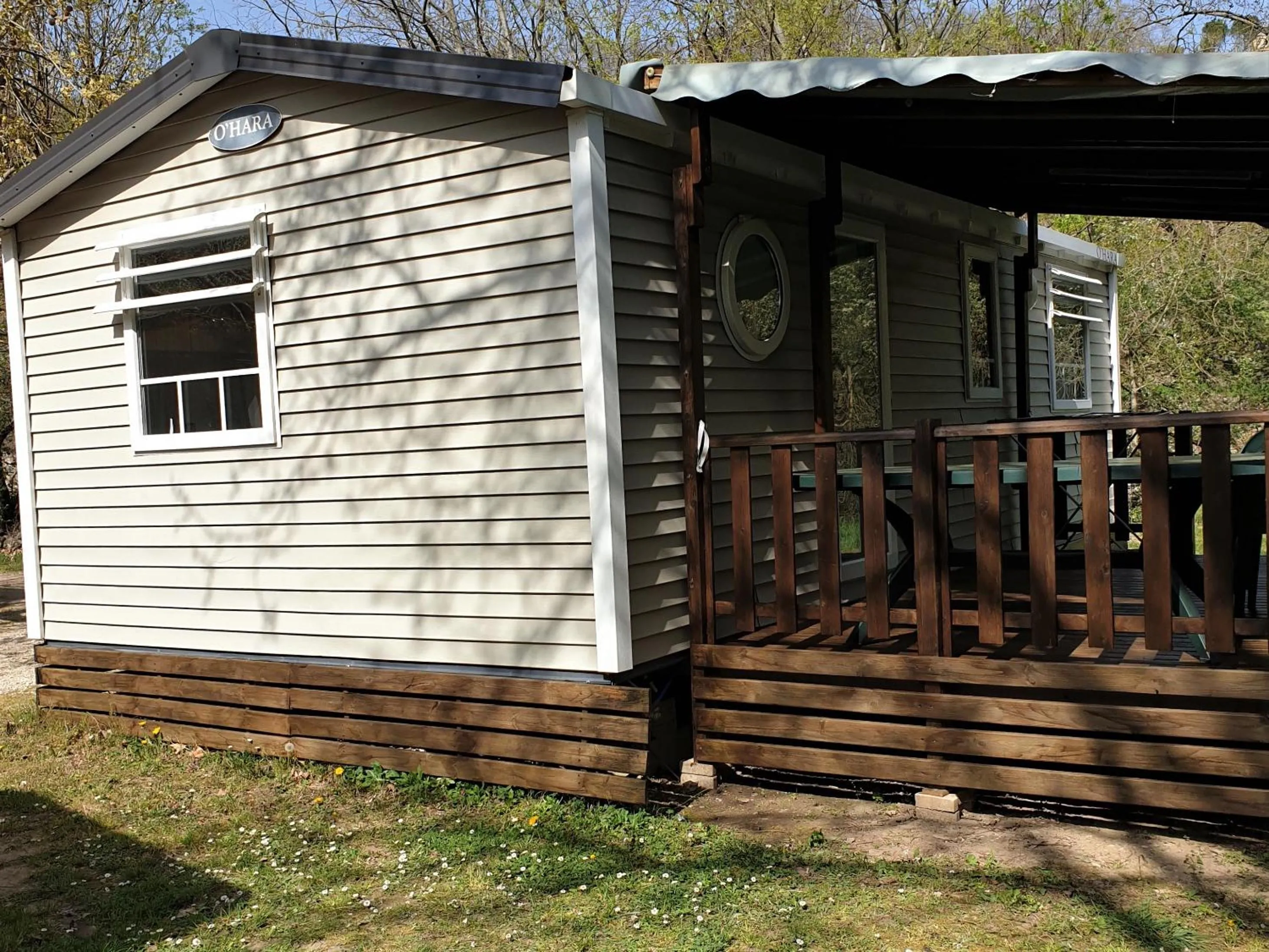 Facade/entrance in Le Moulin D'onclaire Camping et chambres d'hôtes