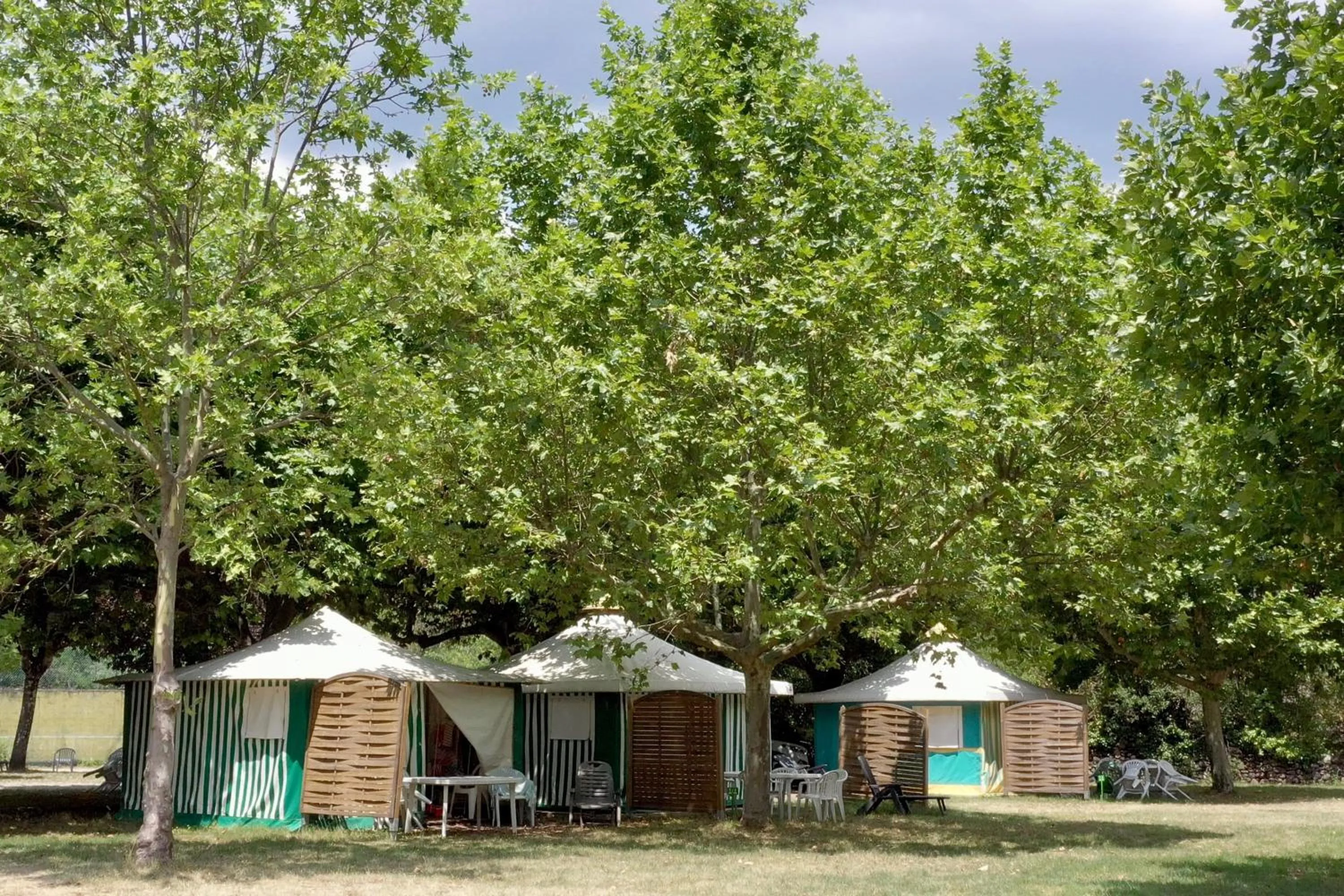 Natural landscape in Le Moulin D'onclaire Camping et chambres d'hôtes