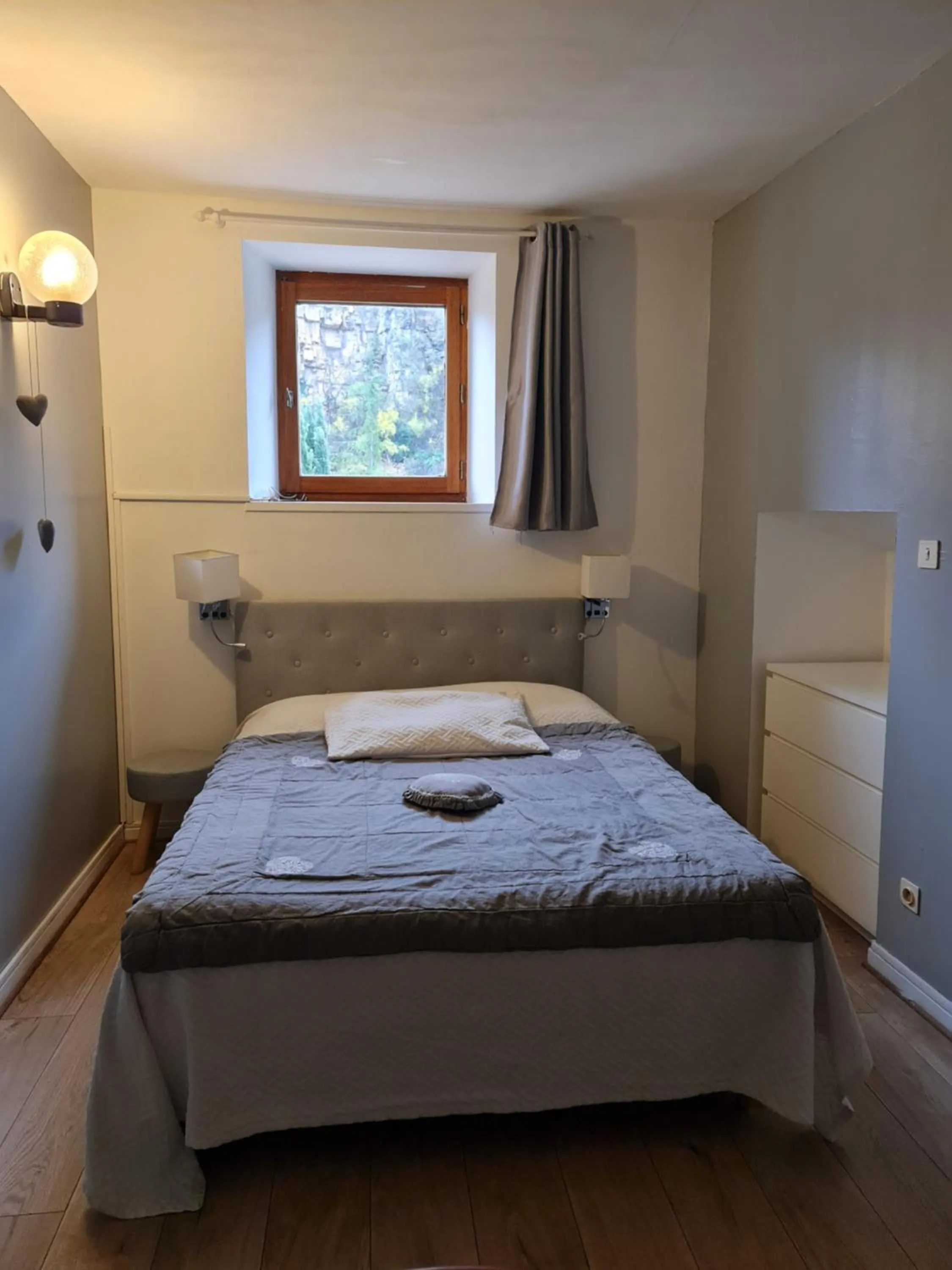 Bed in Le Moulin D'onclaire Camping et chambres d'hôtes