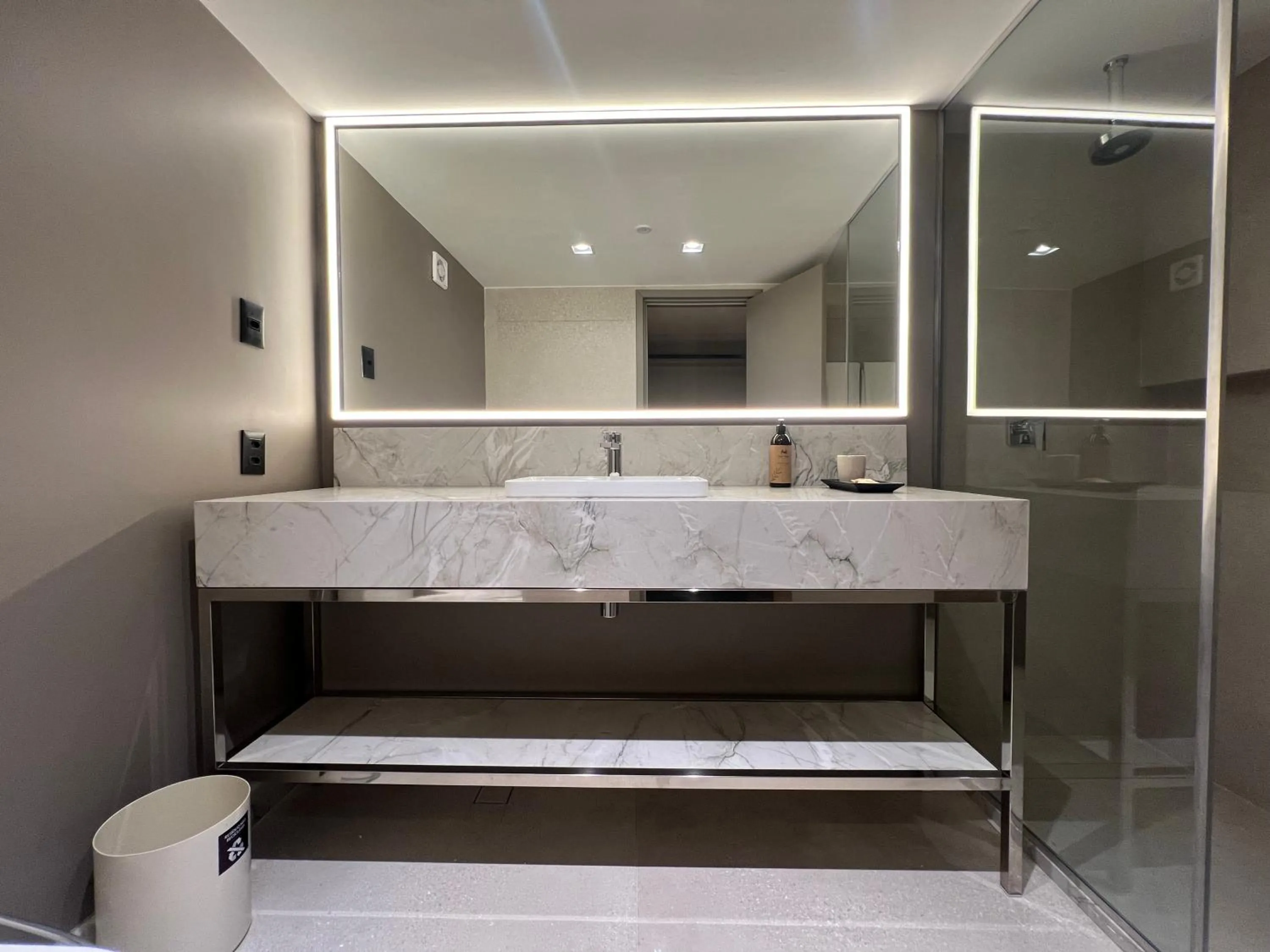 Bathroom in Mar Hotel Conventions