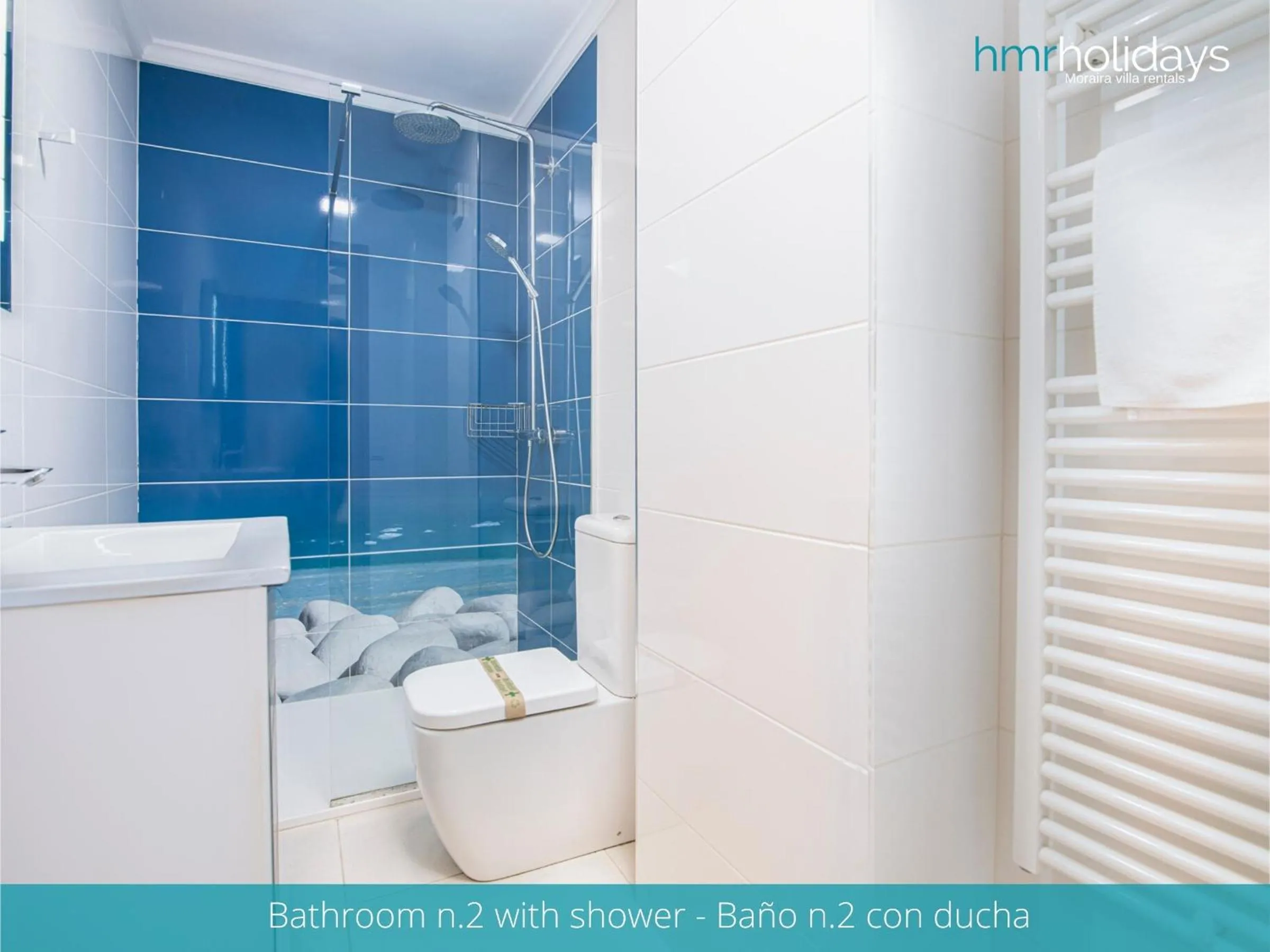 Bathroom in Penthouse Guatipiti - HMR Holidays