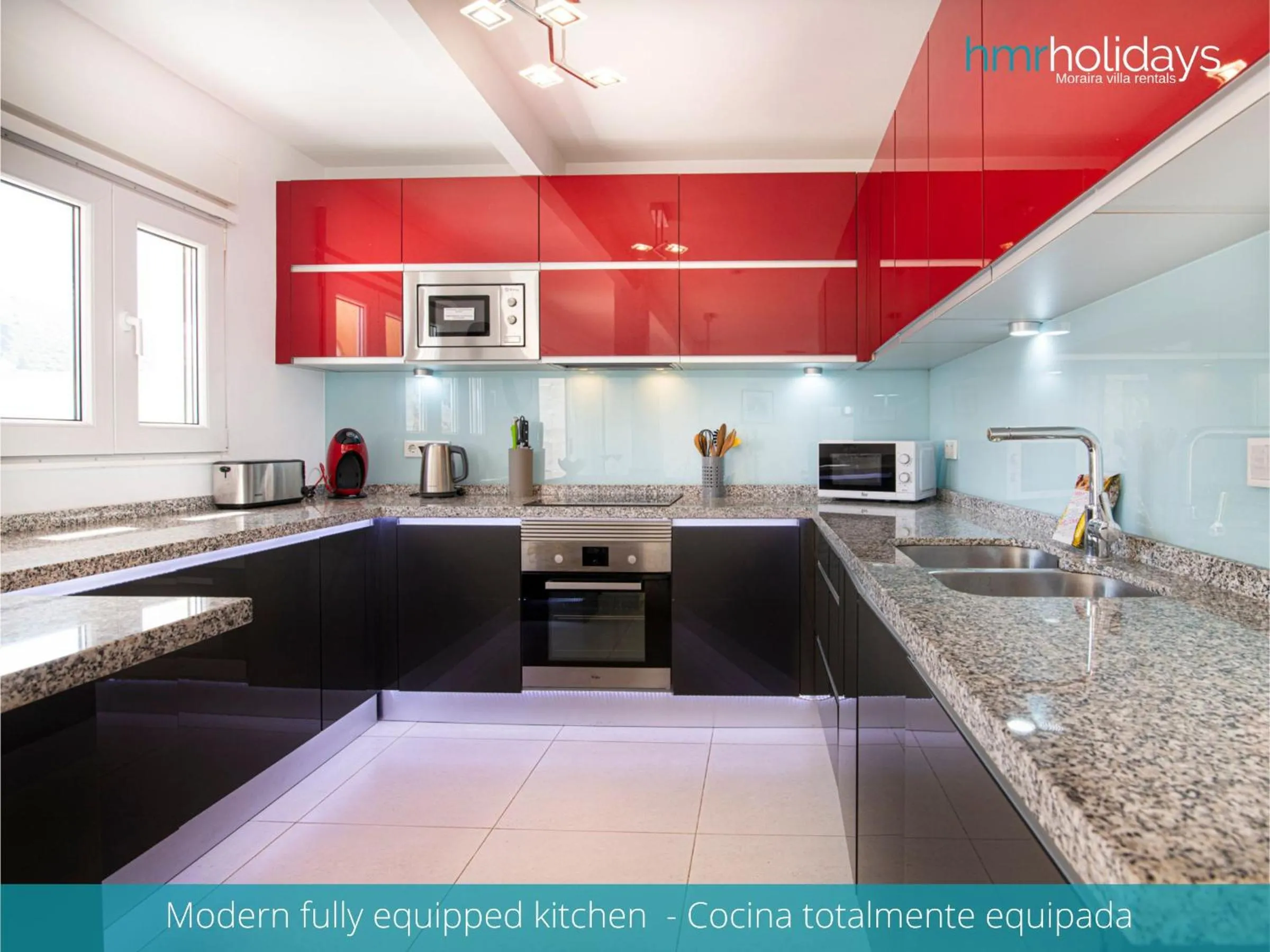 Kitchen or kitchenette in Penthouse Guatipiti - HMR Holidays