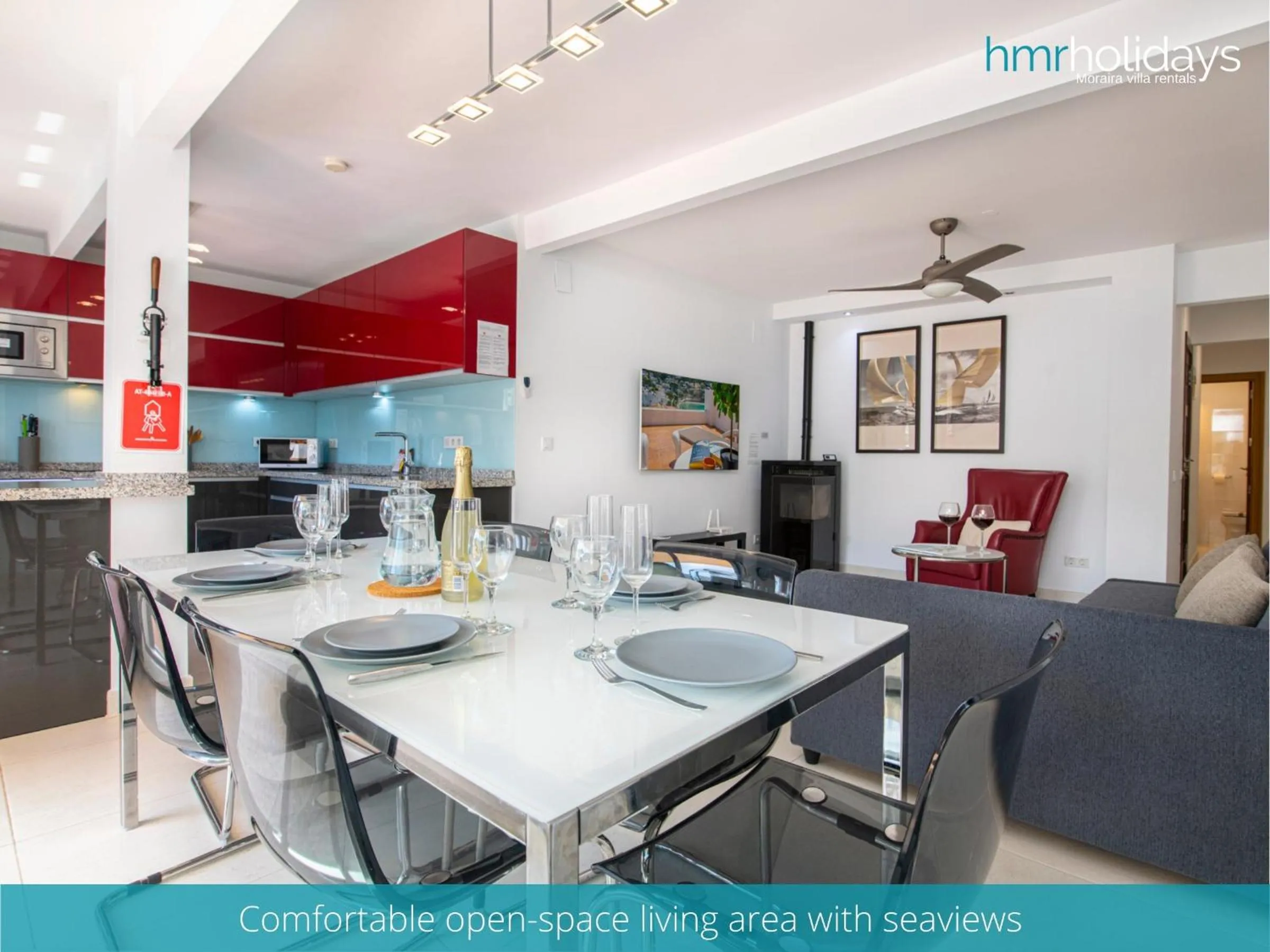 Dining area in Penthouse Guatipiti - HMR Holidays
