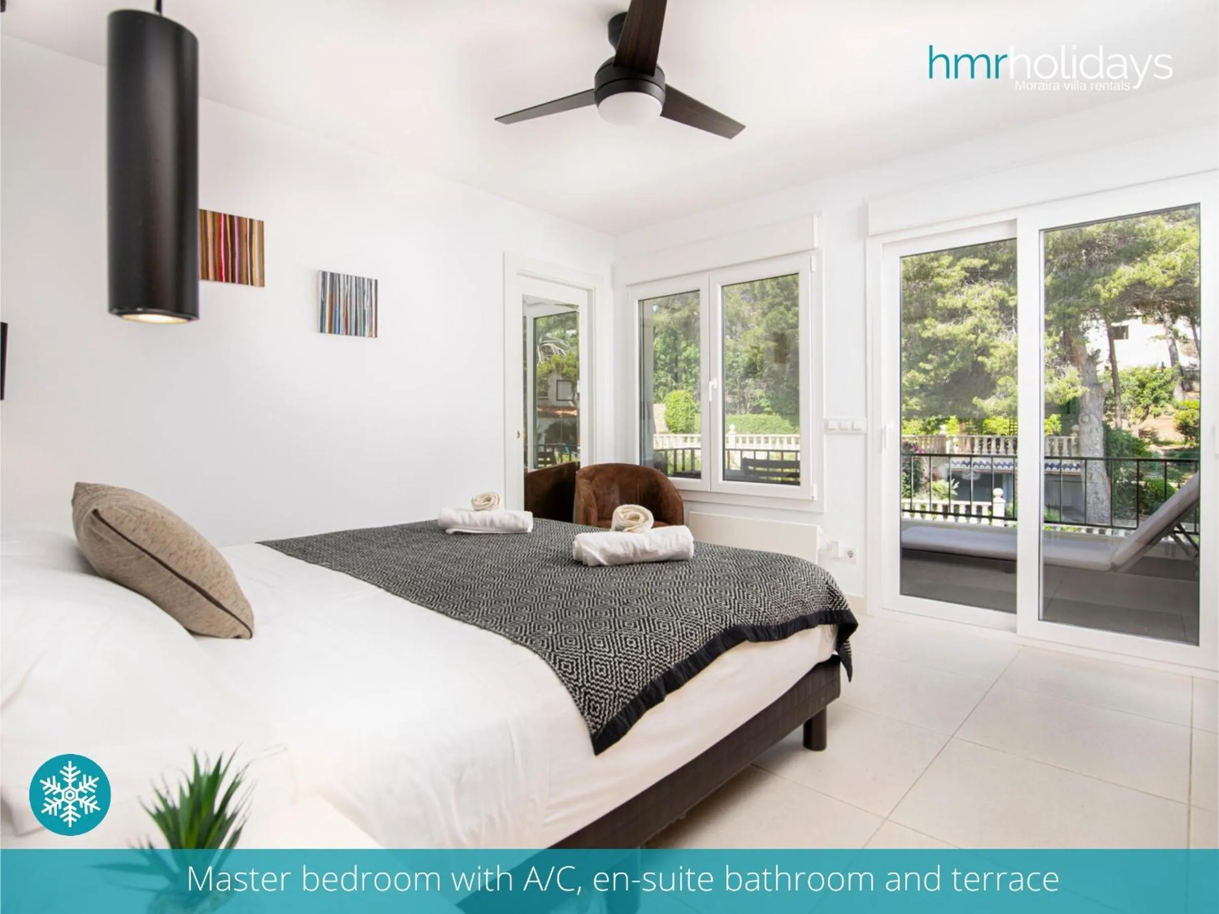 Bed in Penthouse Guatipiti - HMR Holidays