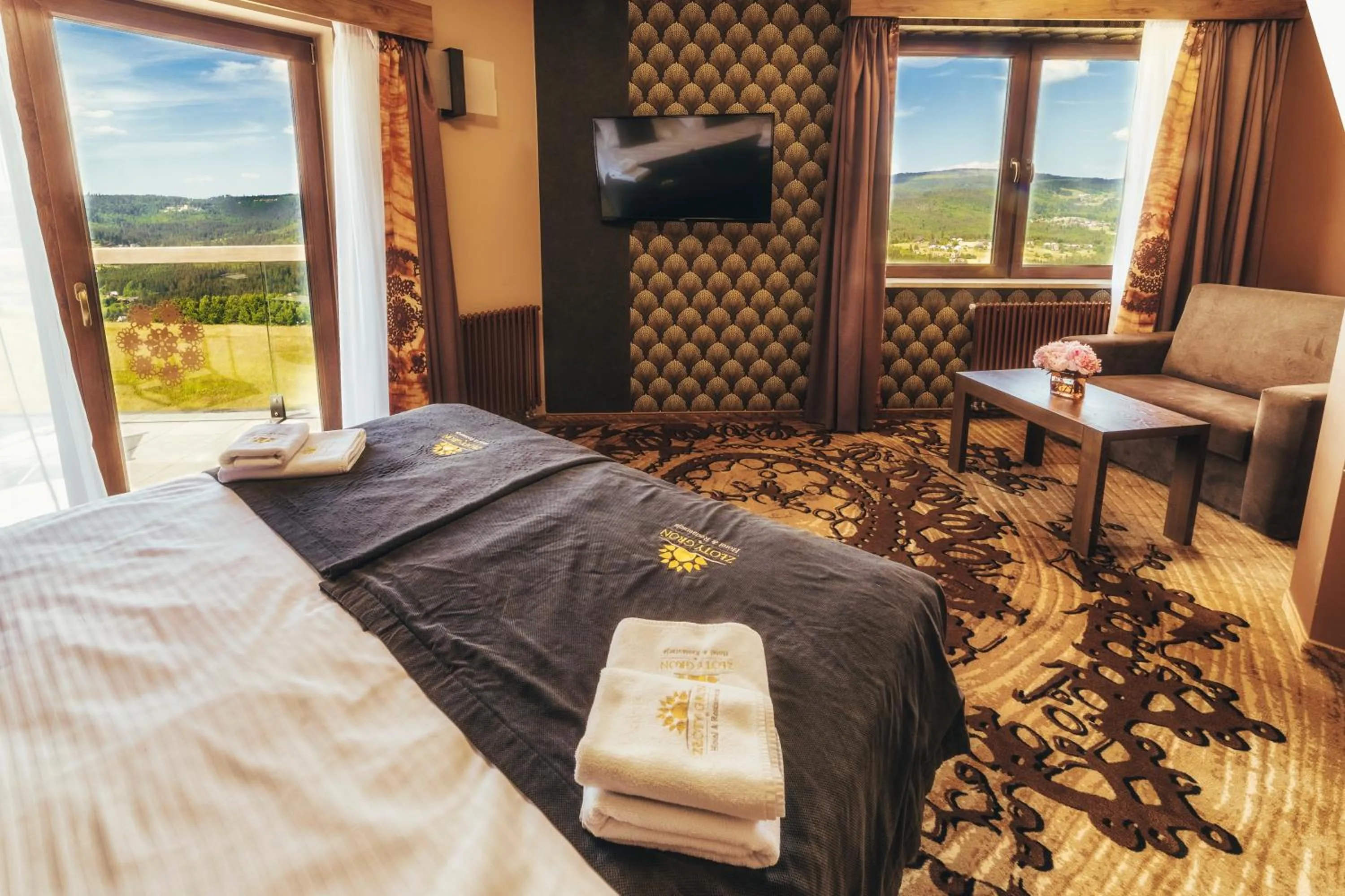 Bed in Złoty Groń Resort & Spa