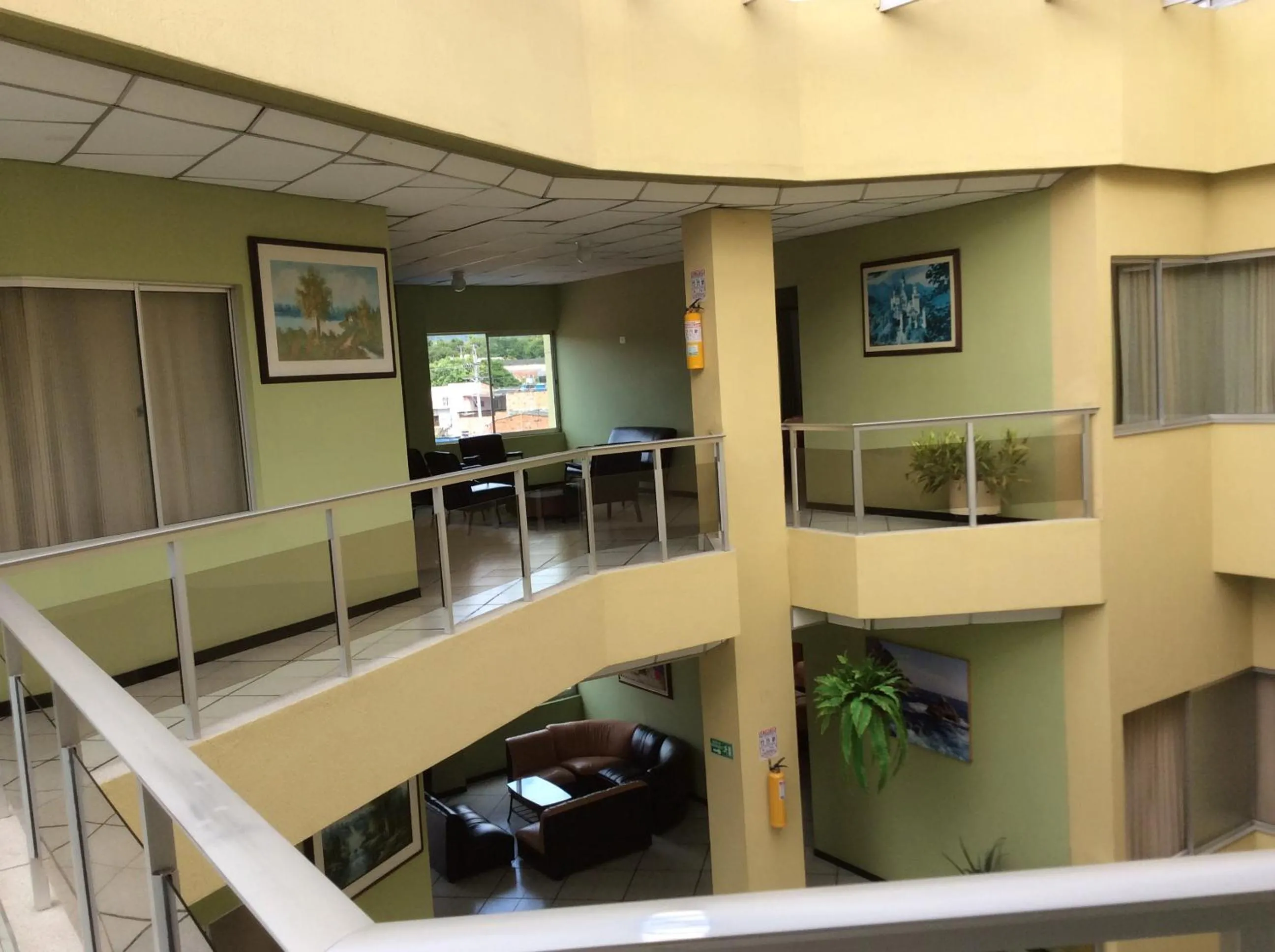 Area and facilities in Hotel Marux Plaza