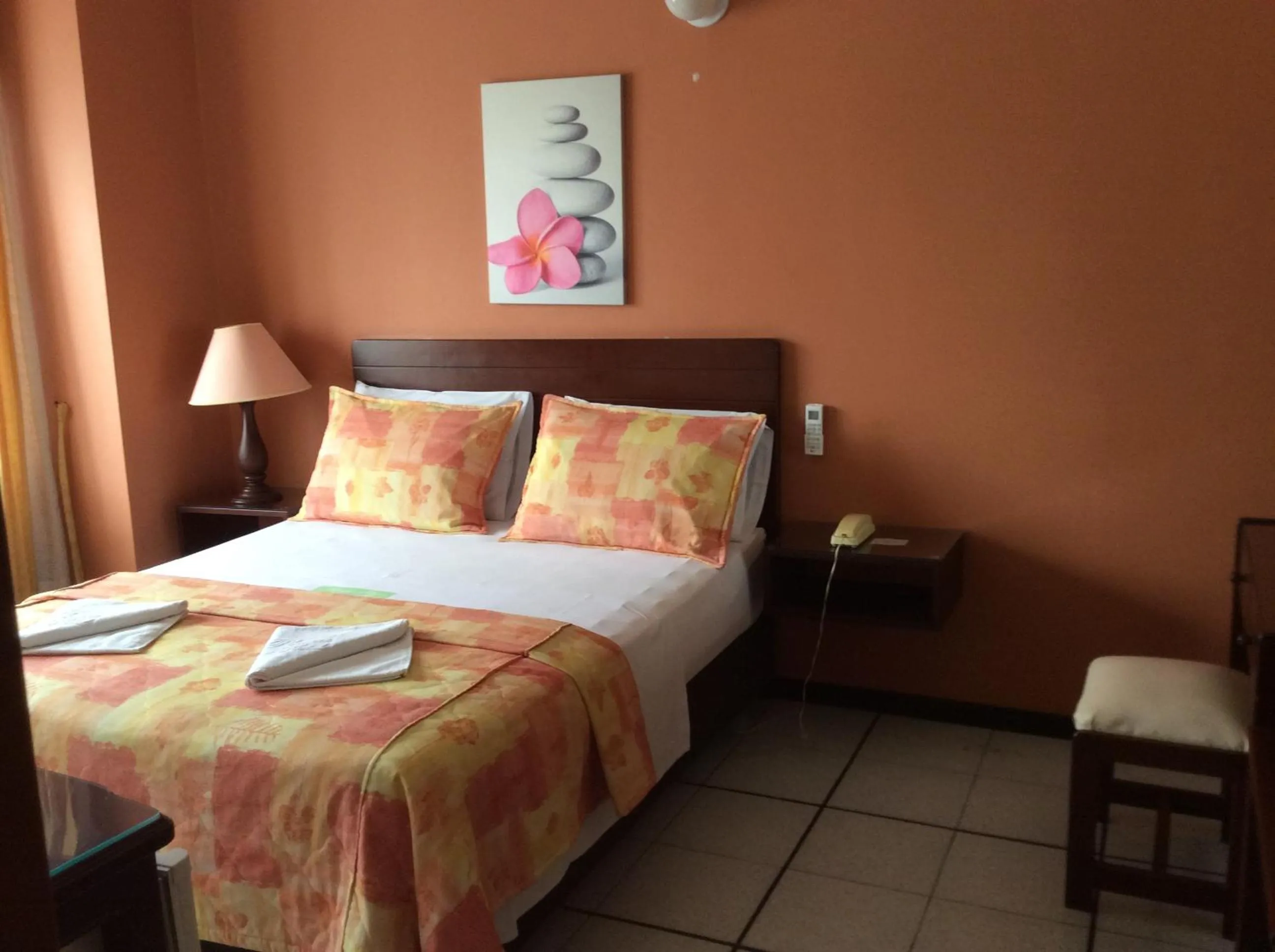 Bed in Hotel Marux Plaza