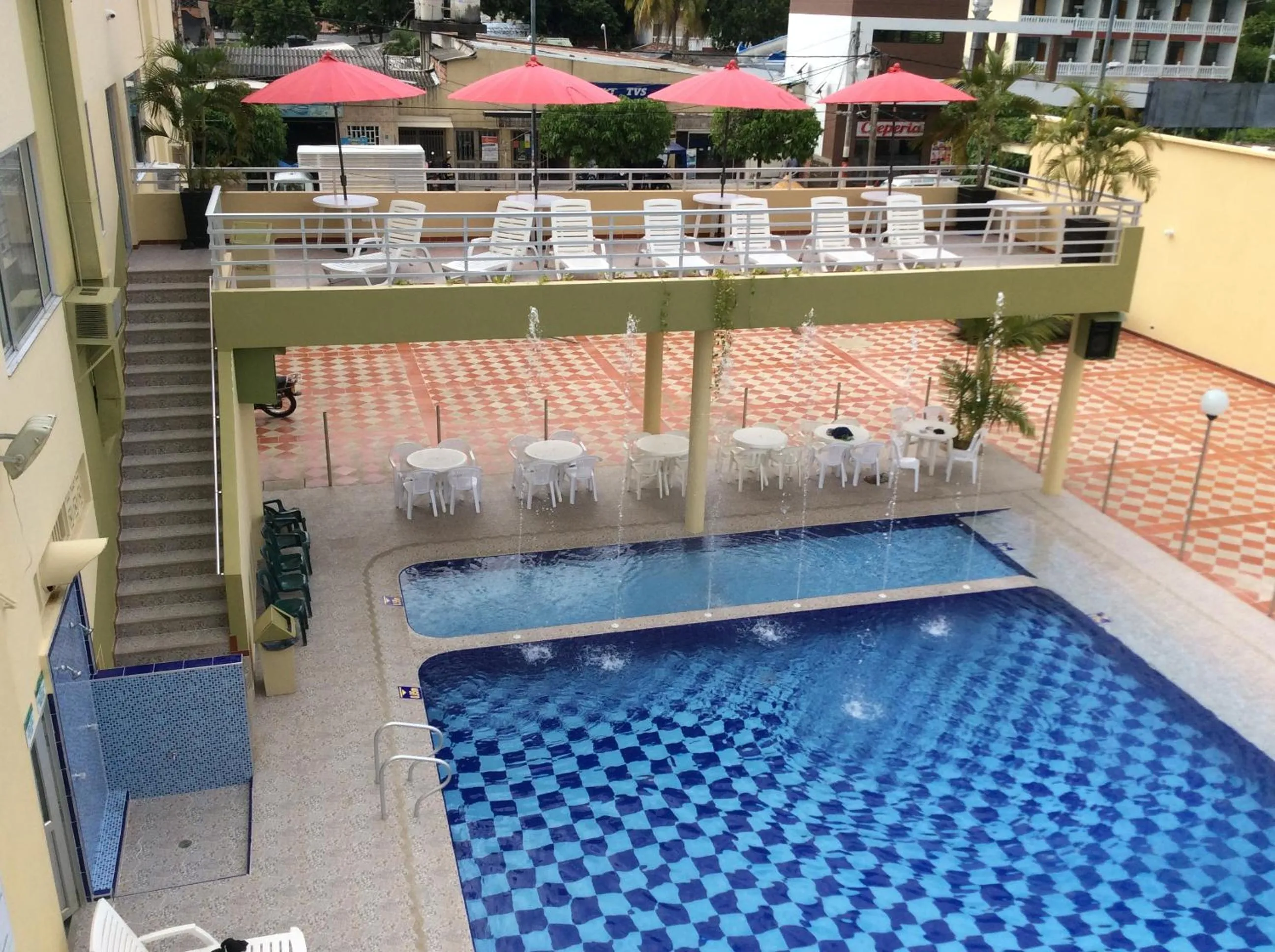 Swimming pool in Hotel Marux Plaza