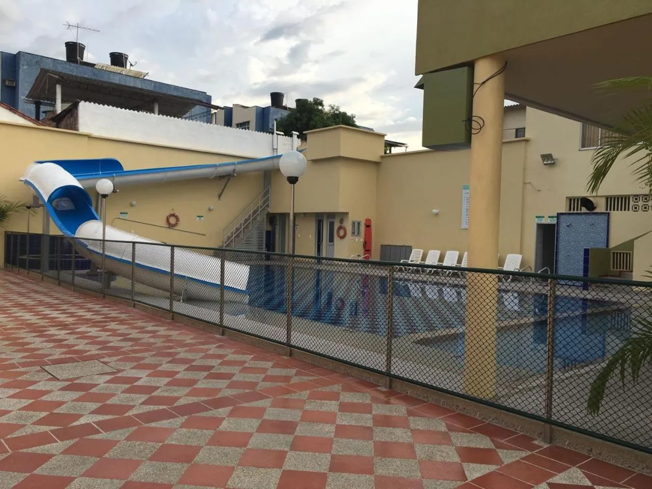 Swimming pool in Hotel Marux Plaza