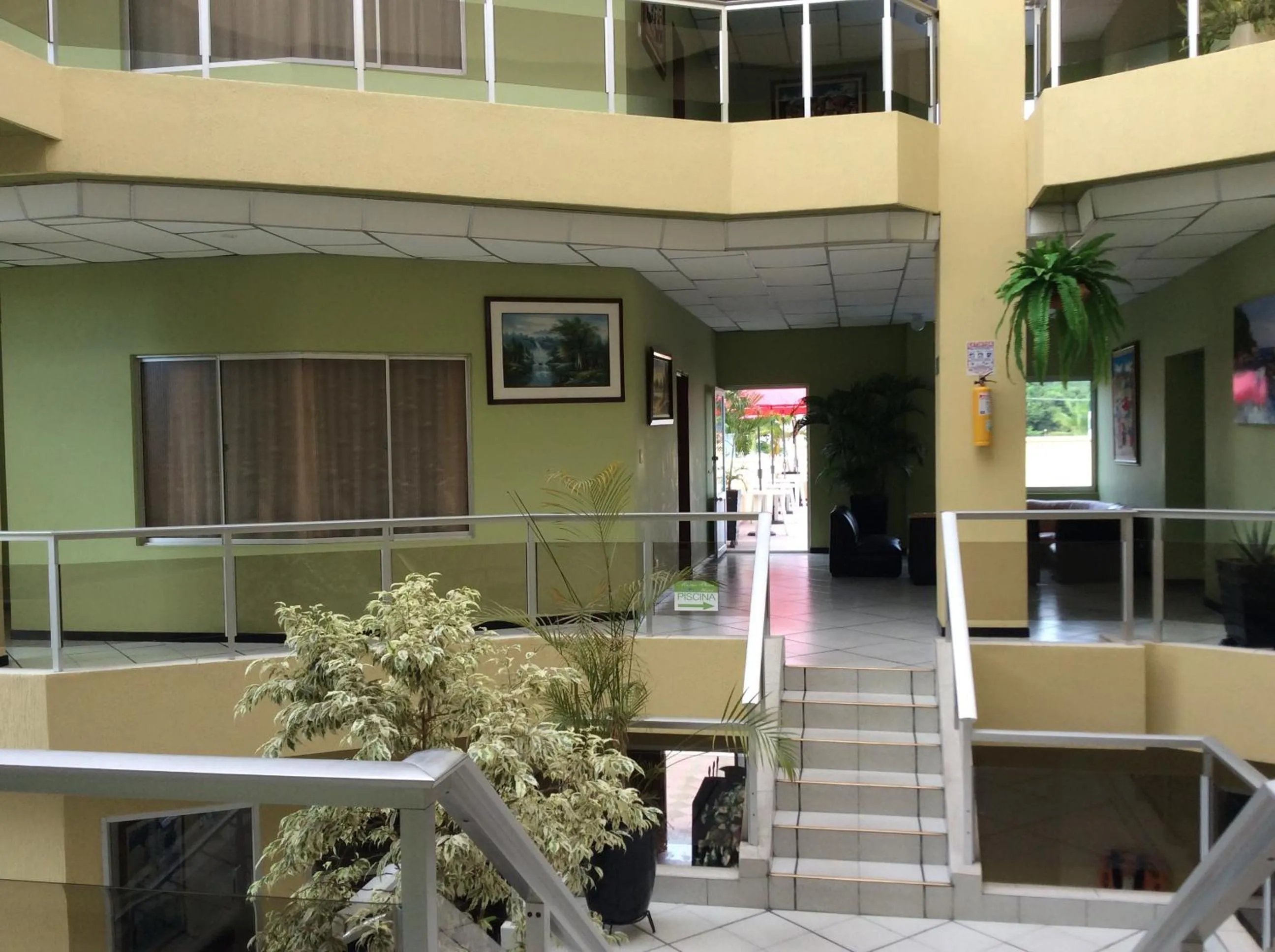 Area and facilities in Hotel Marux Plaza