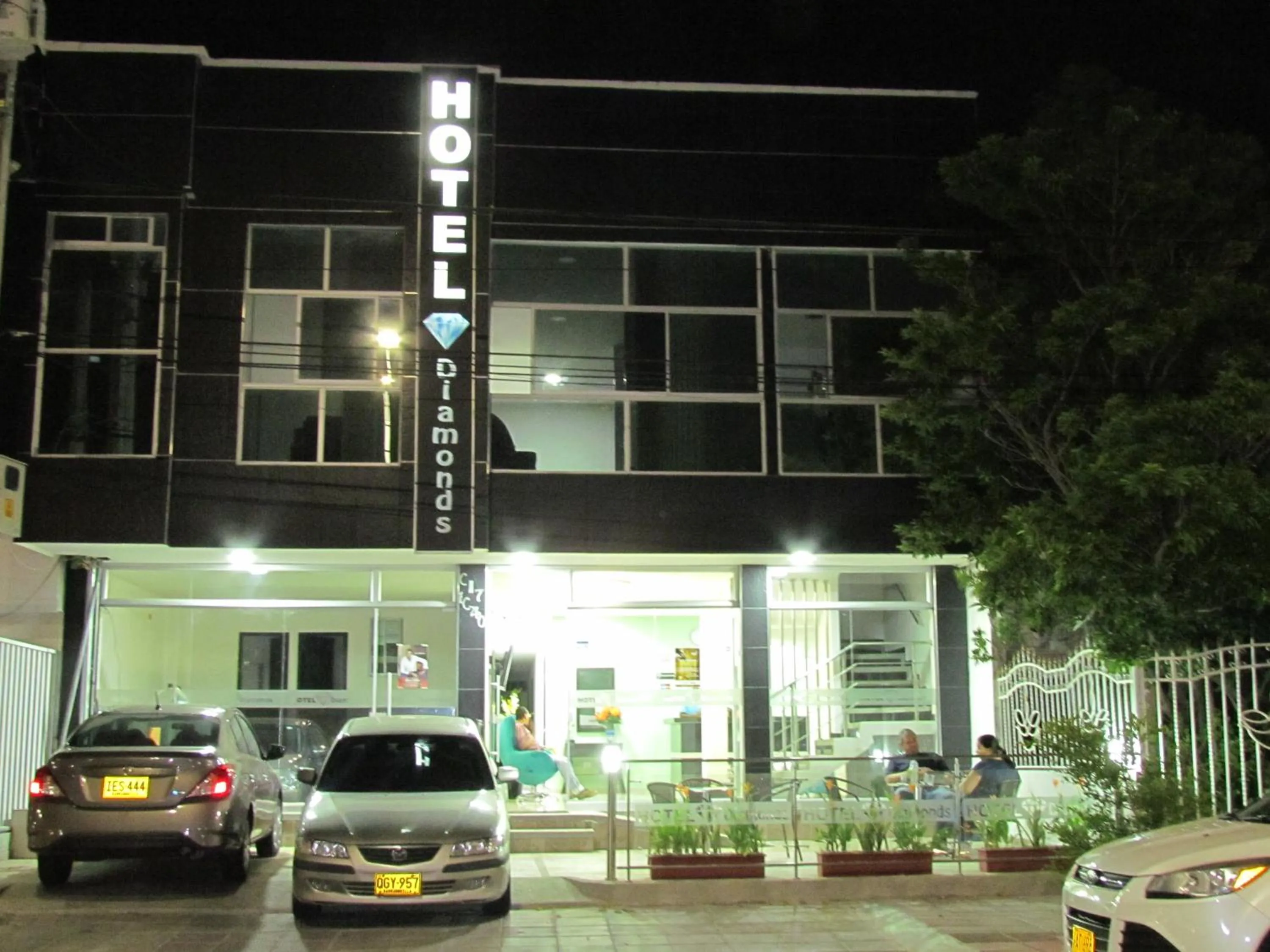 Facade/entrance in Hotel Diamonds