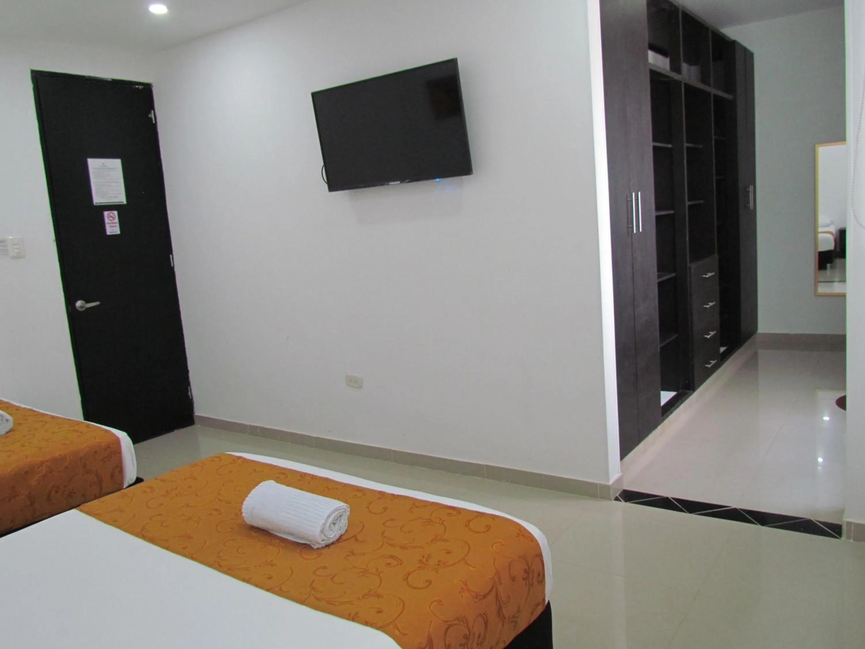 Bed in Hotel Diamonds