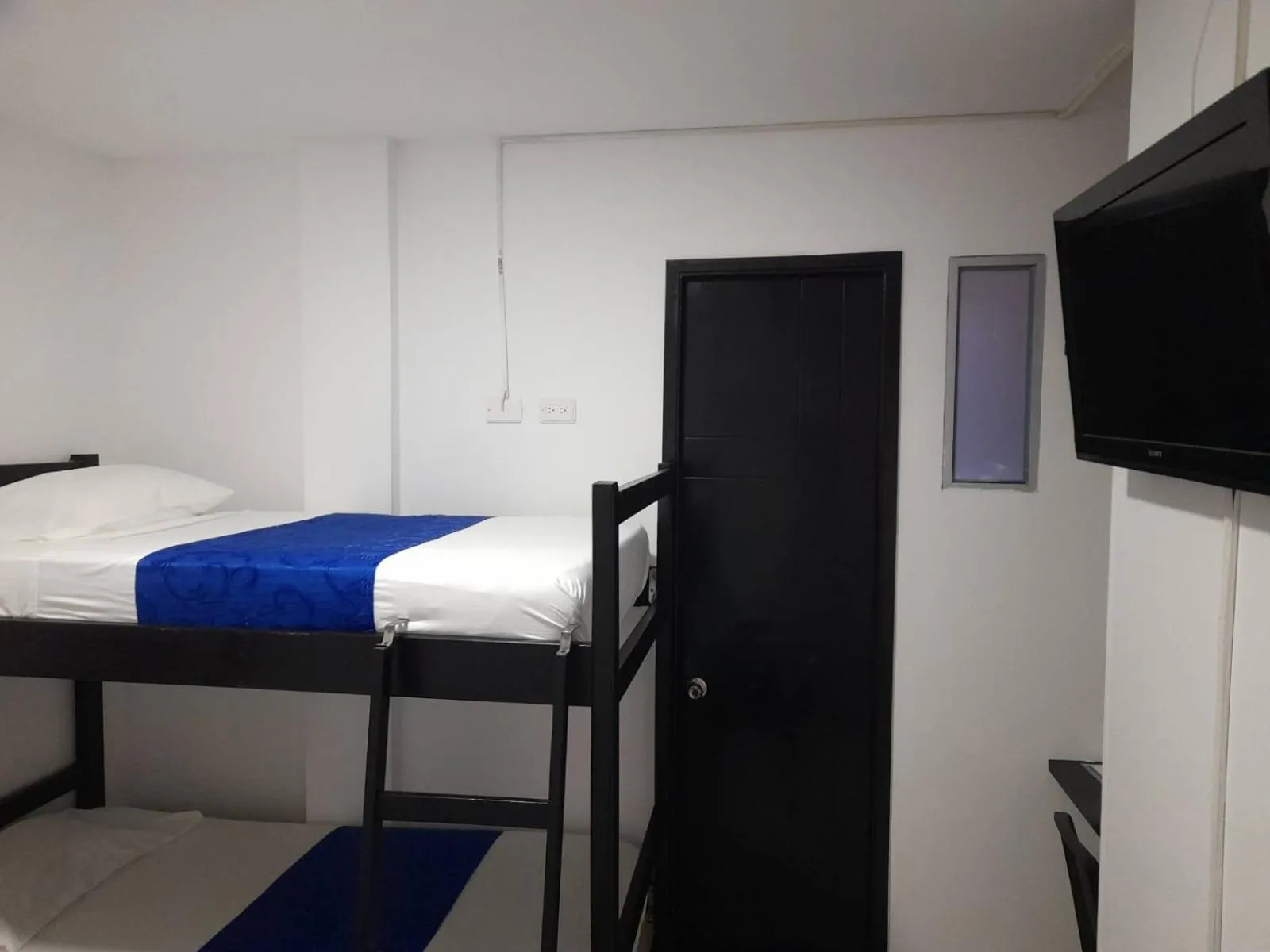 Bed in Hotel Diamonds