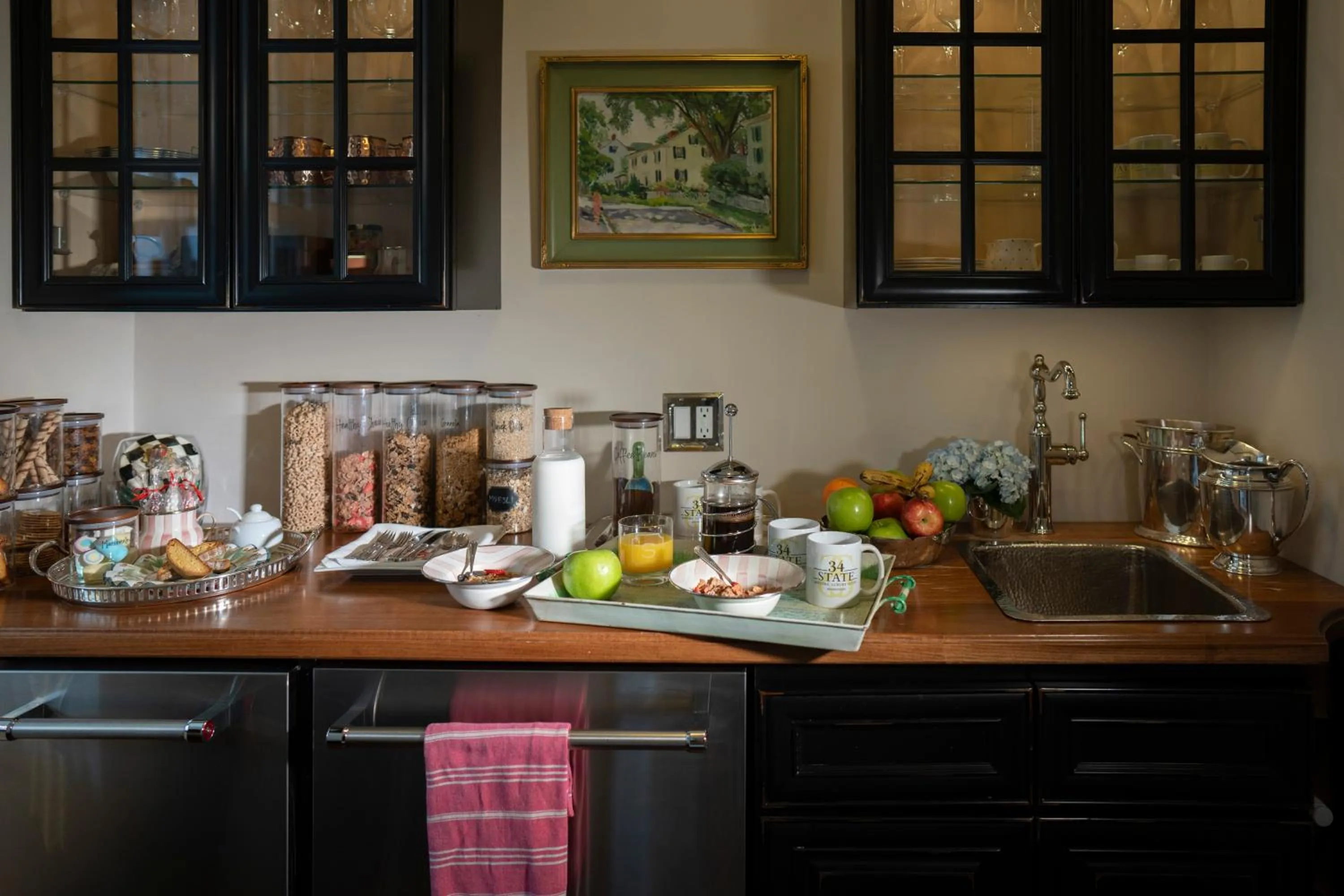 Restaurant/places to eat in 34 State "Historic Luxury Suites" Skaneateles