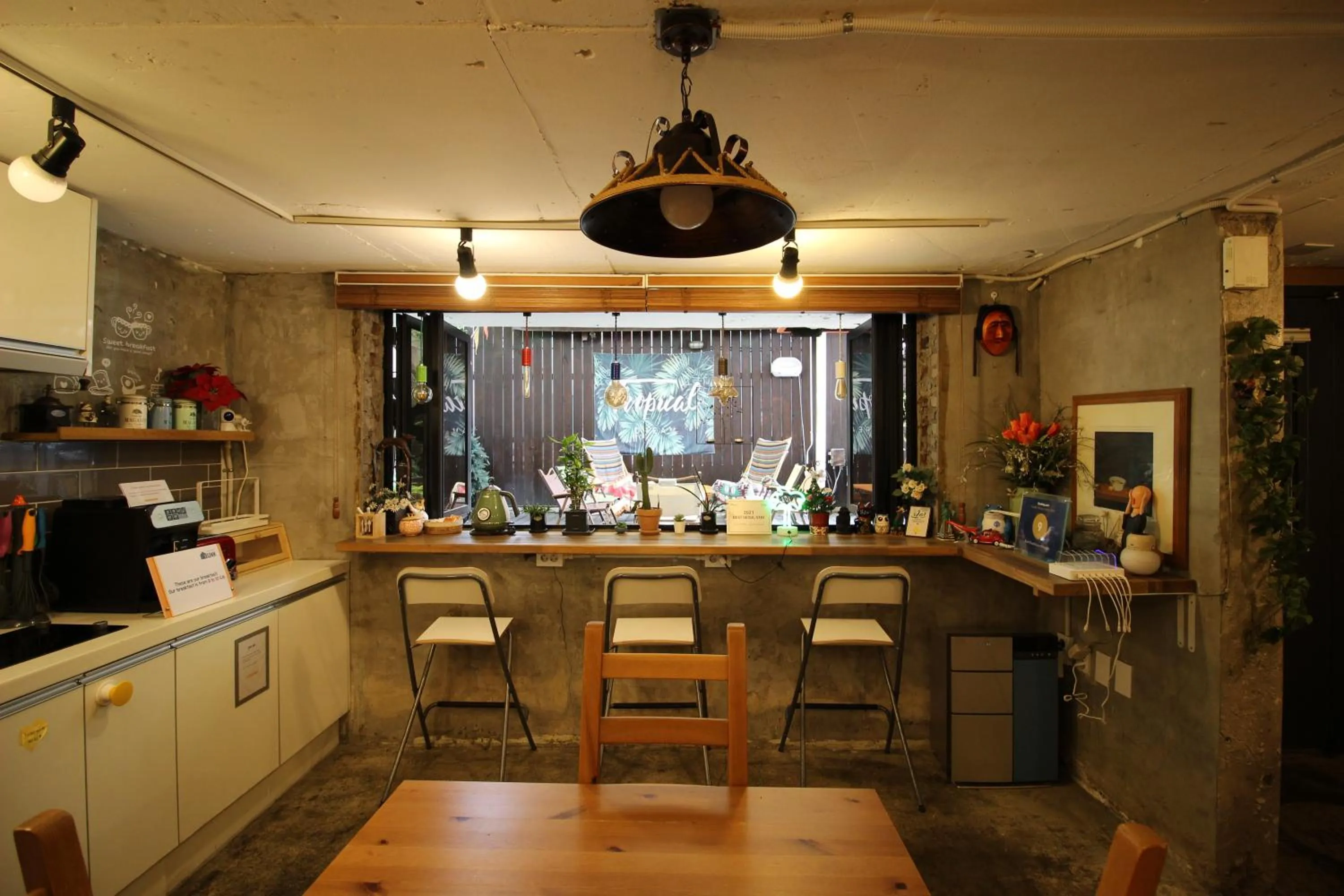 Property building in Bunk Guesthouse Hongdae
