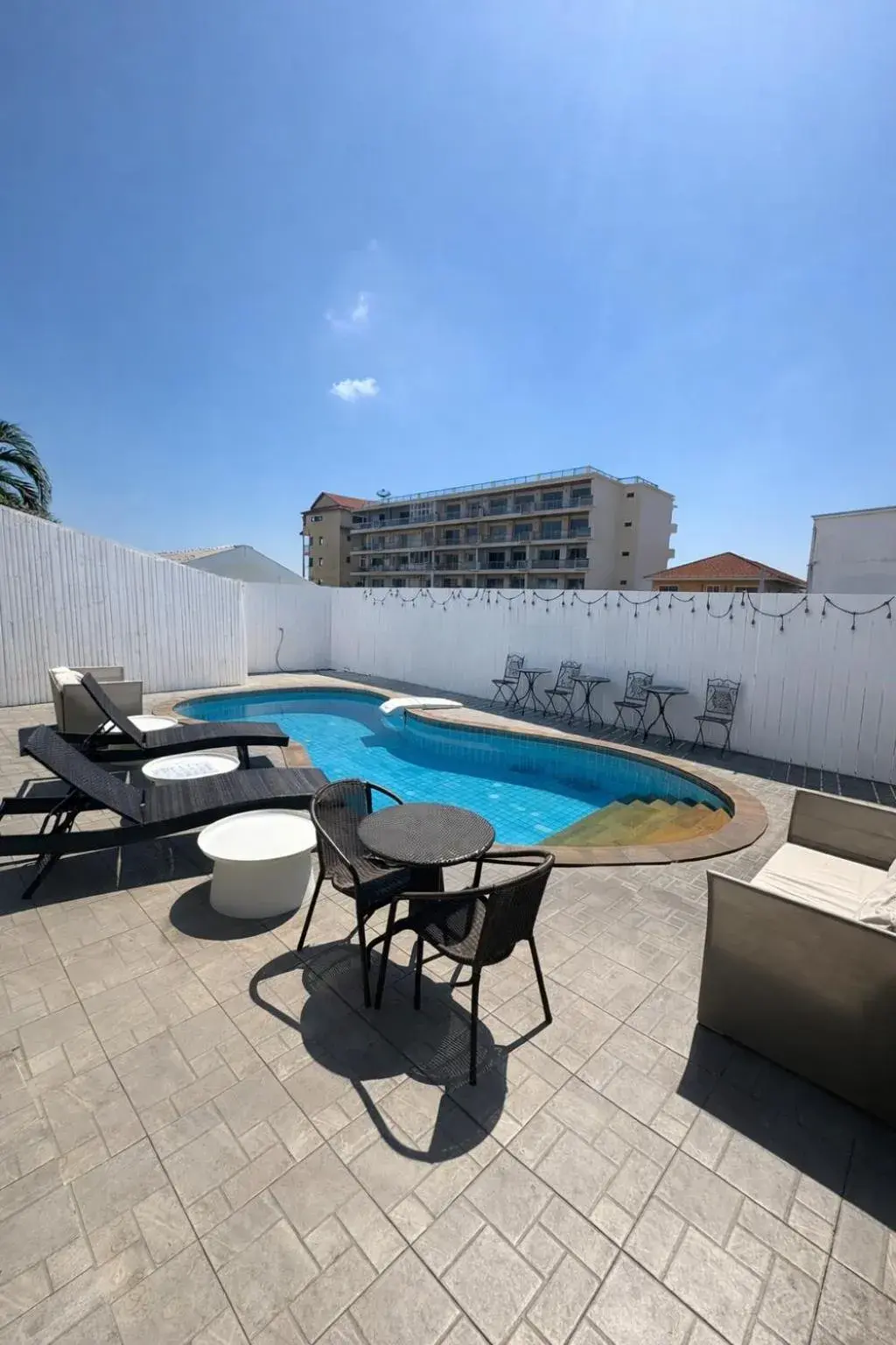 Swimming pool in 1715 House - White Rhino Swimming pool in 1715 House - White Rhino