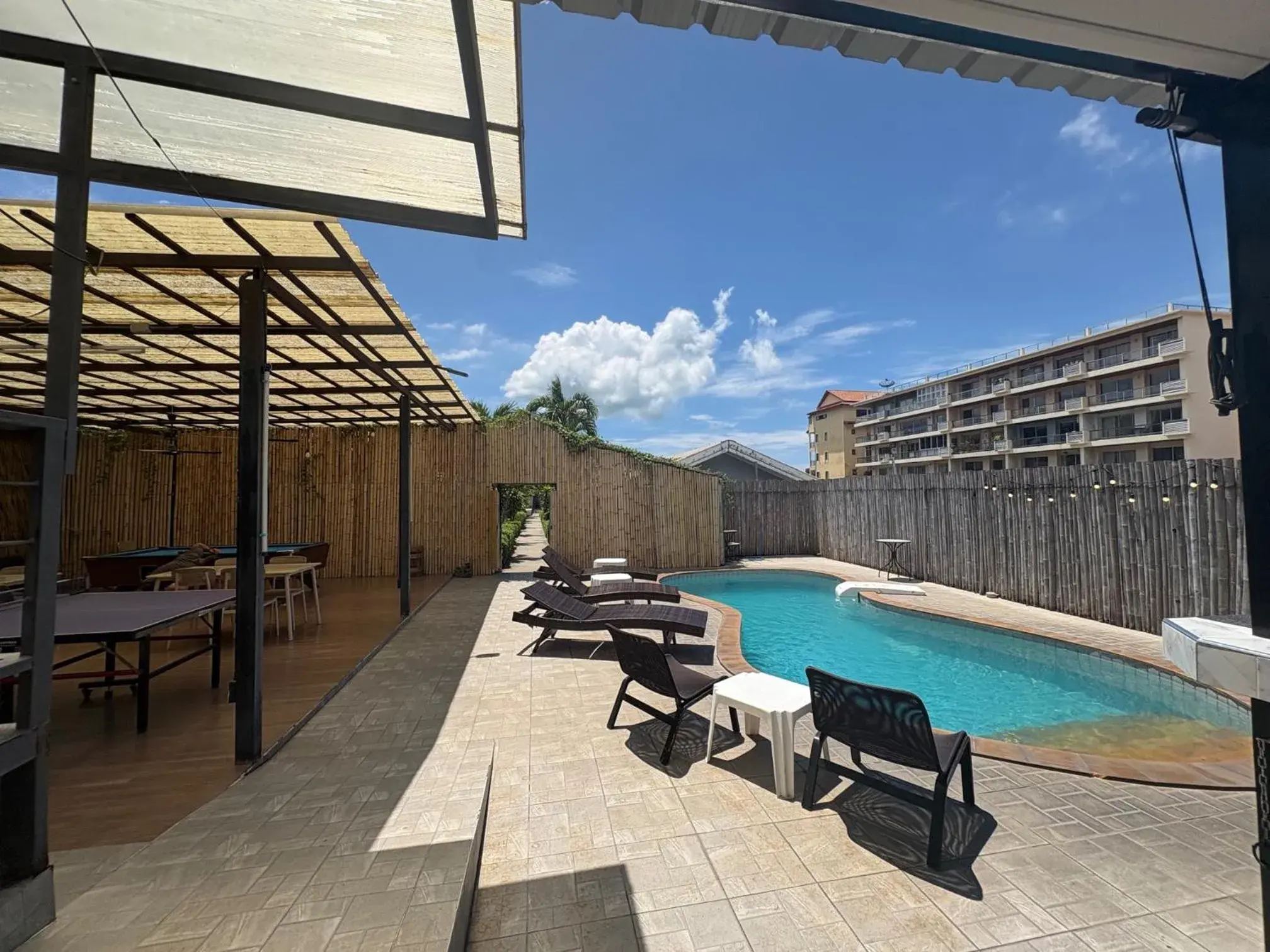 Swimming pool in 1715 House - White Rhino Swimming pool in 1715 House - White Rhino