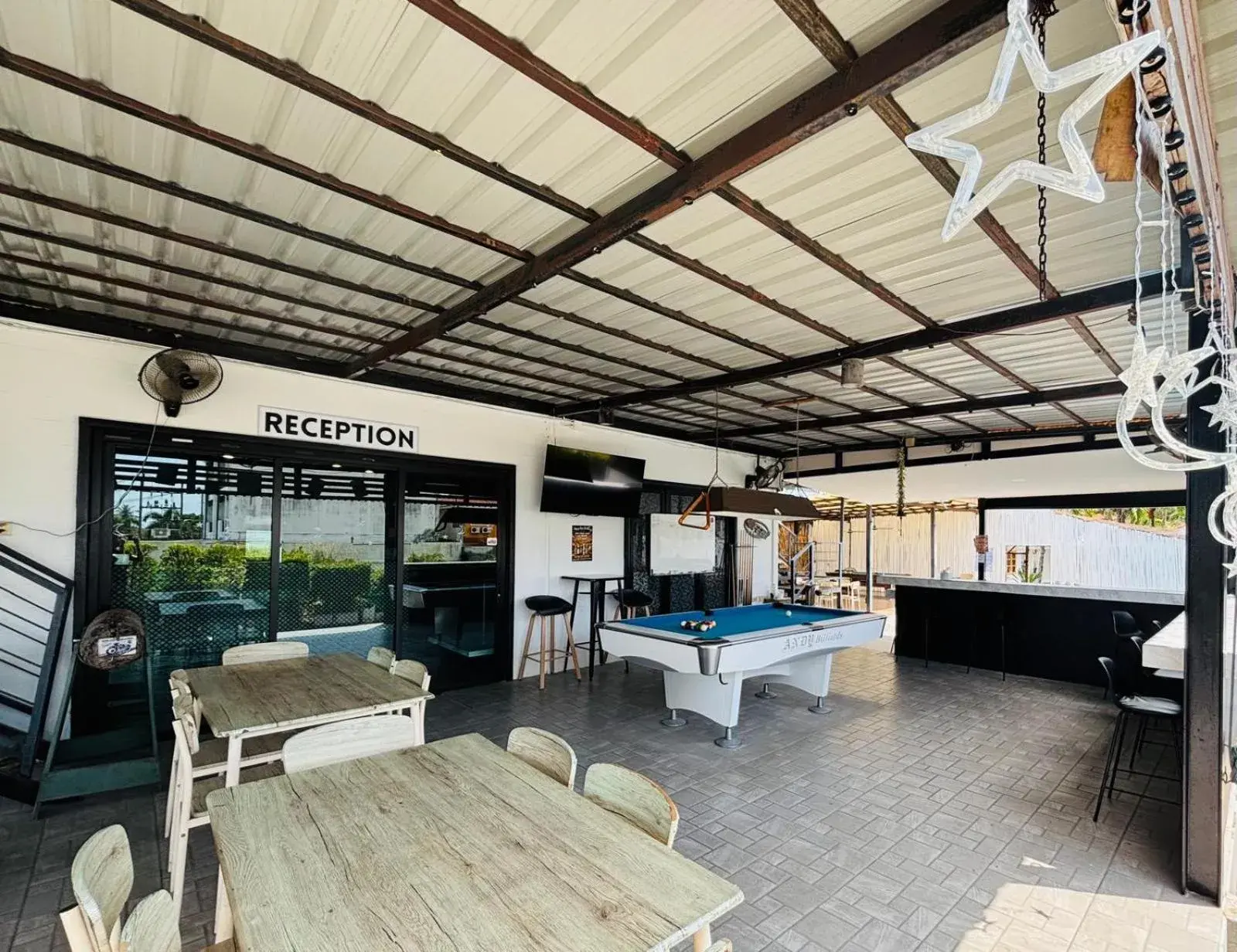 Lounge or bar in 1715 House - White Rhino Lounge or bar in 1715 House - White Rhino