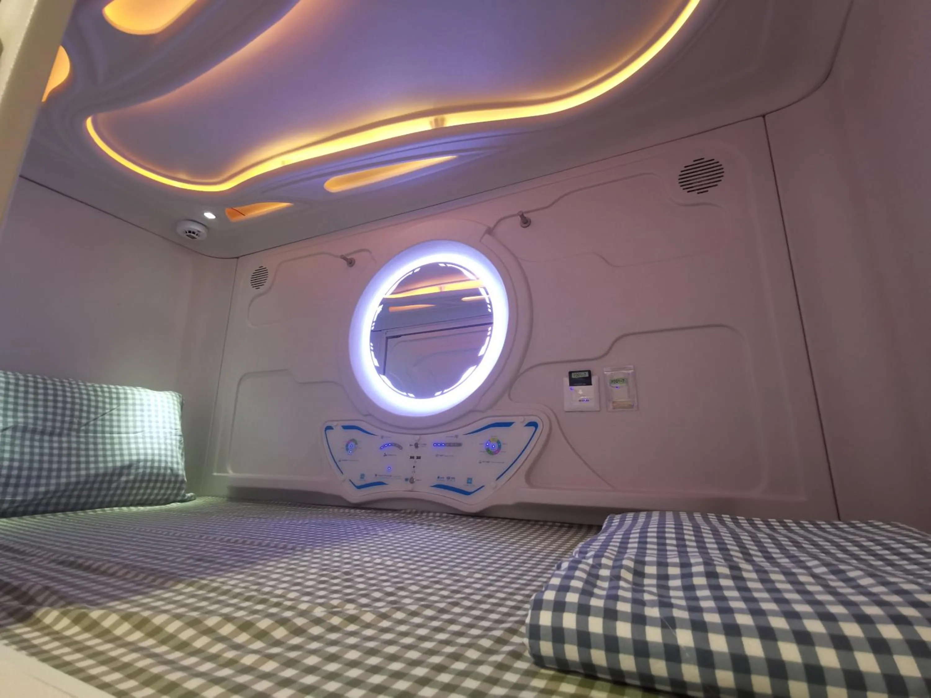Bed in 橙舍太空艙 TW Capsule Hostel