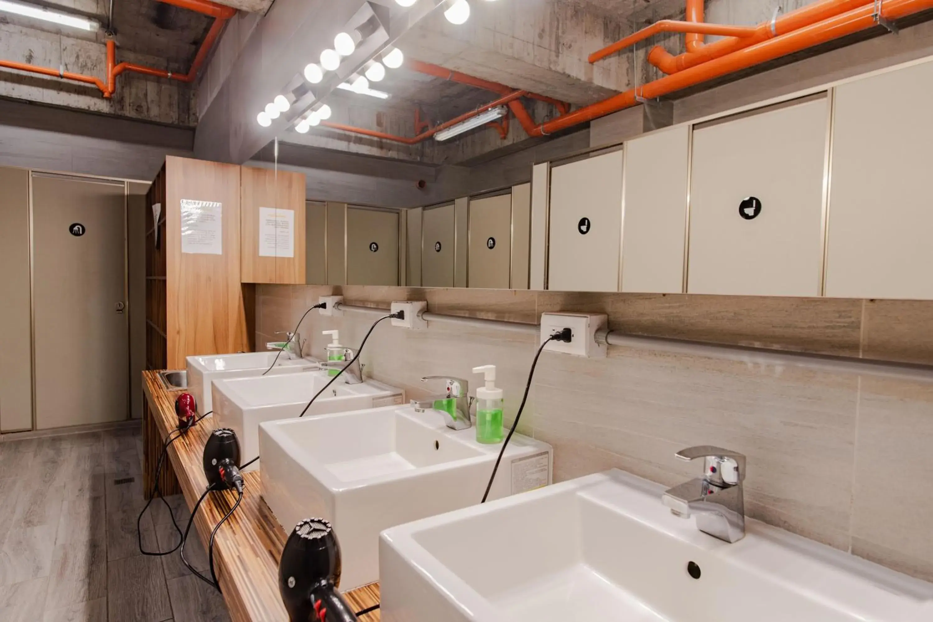 Property building in miniinn Property building in miniinn