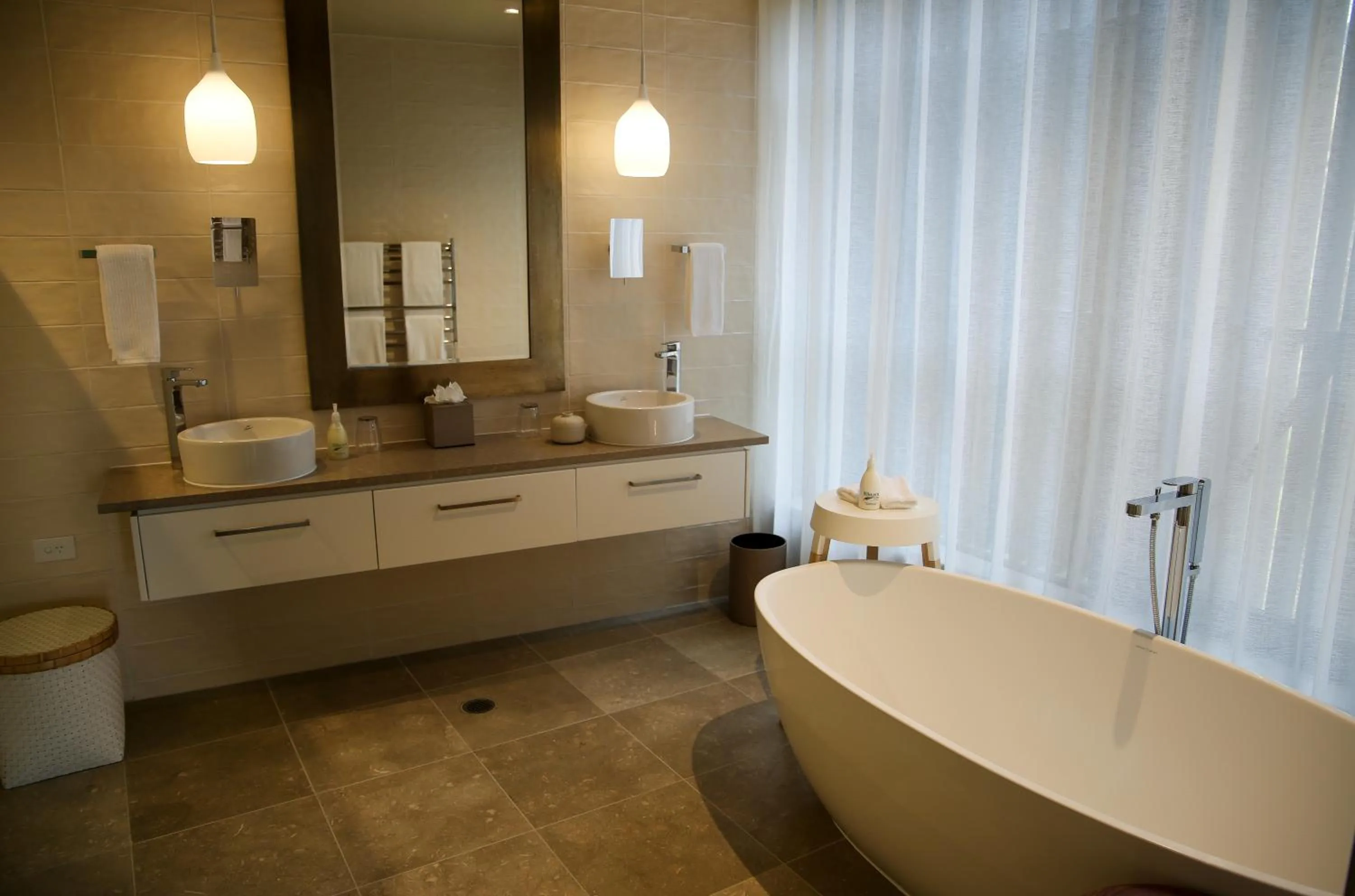 Bathroom in Kinloch Manor & Villas