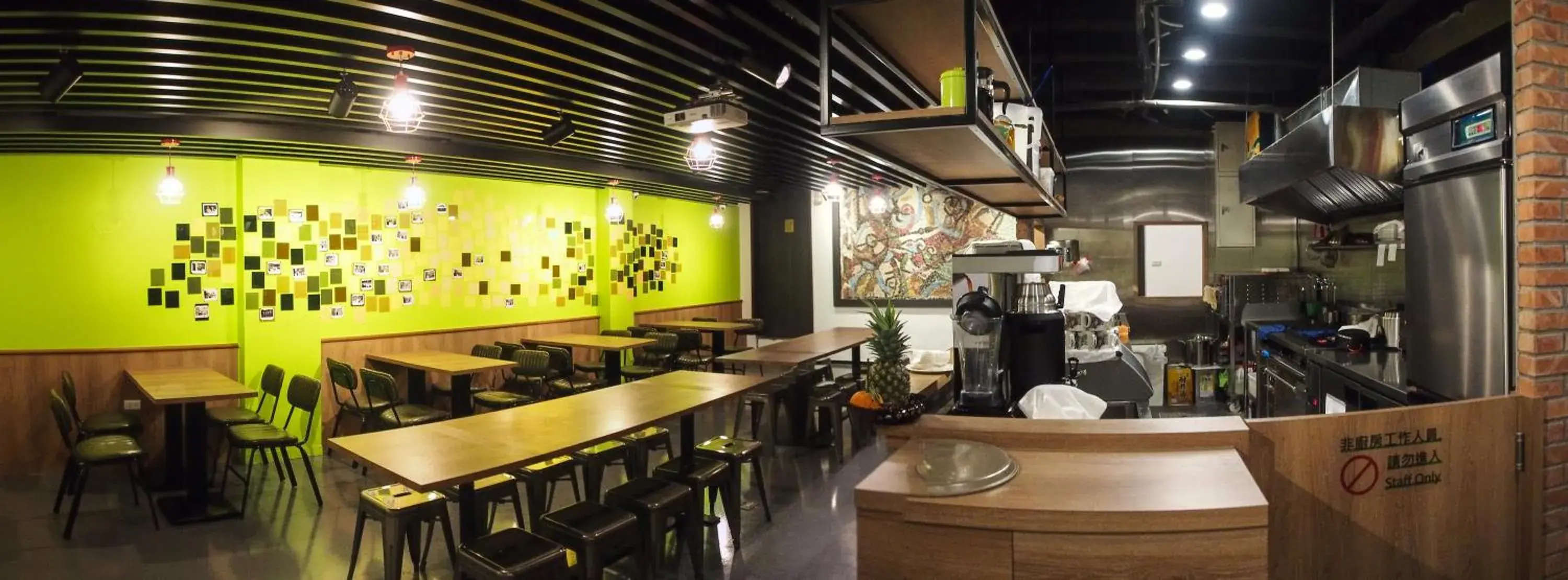 Restaurant/places to eat in Energy Inn Restaurant/places to eat in Energy Inn