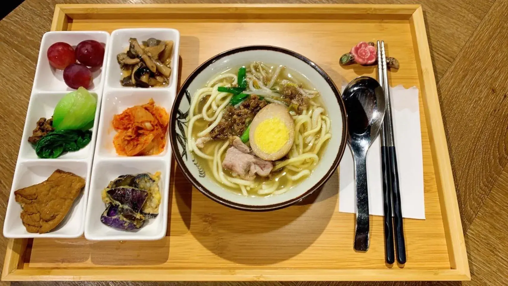 Restaurant/places to eat in Energy Inn Restaurant/places to eat in Energy Inn