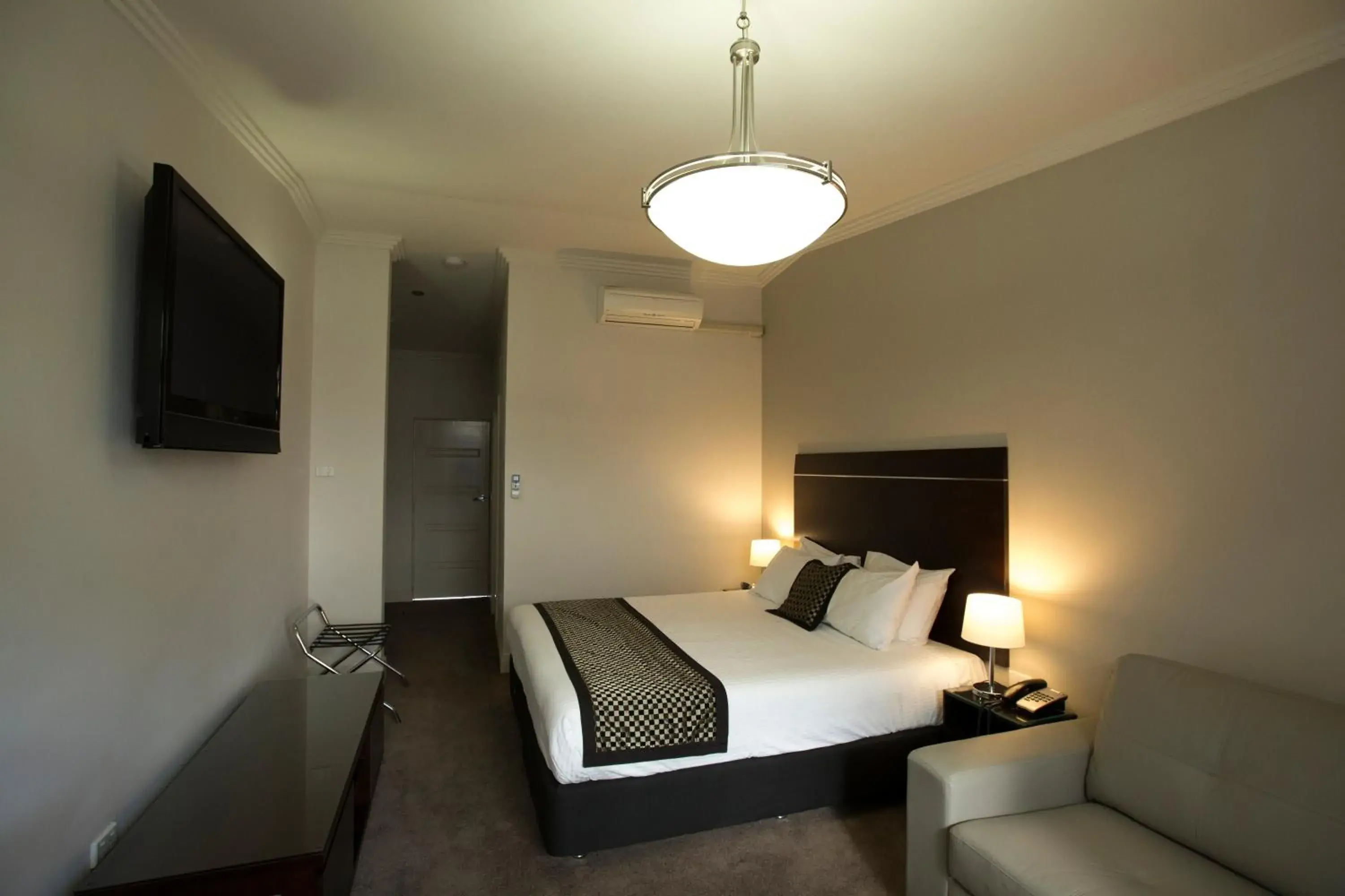 Bed in Southgate Bed in Southgate