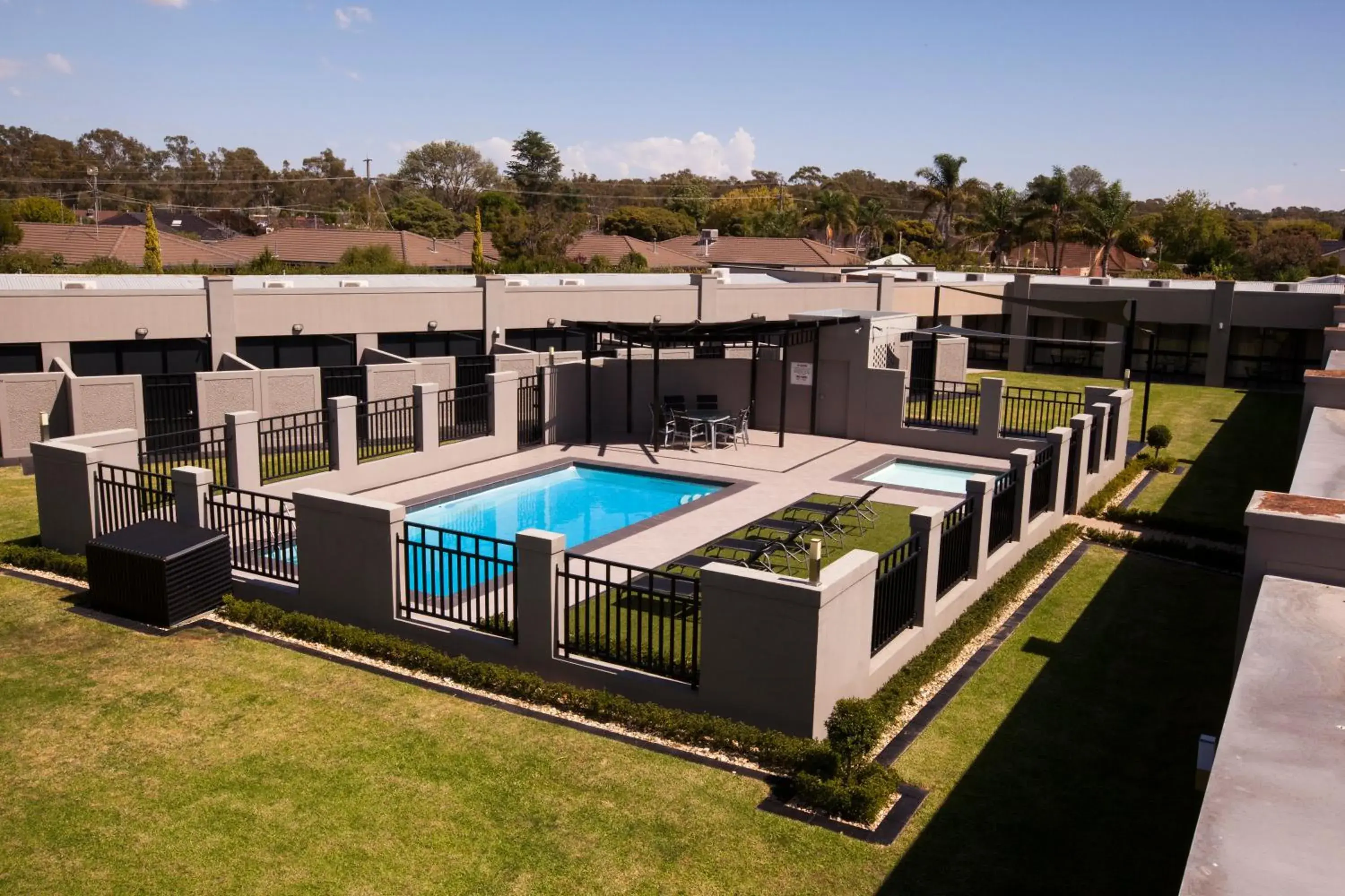 Pool view in Southgate Pool view in Southgate