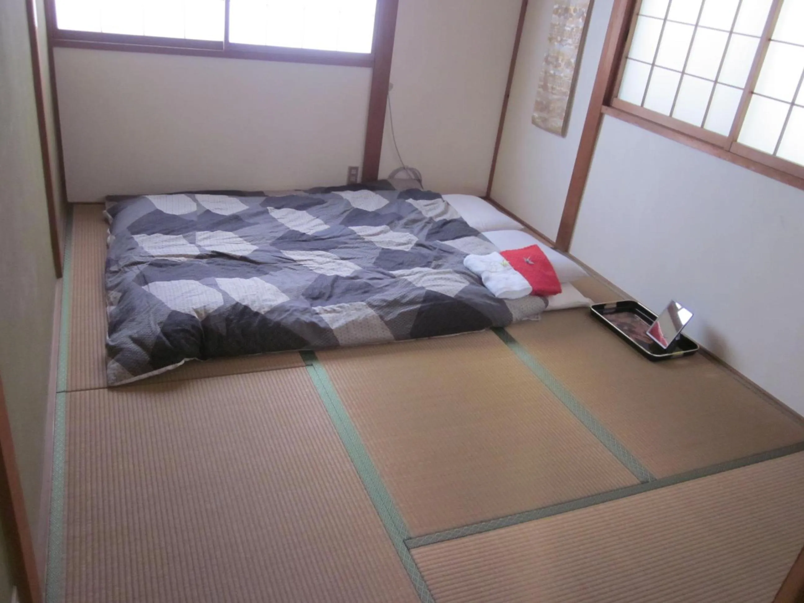 Photo of the whole room, Bed in Enman Guest House Osaka