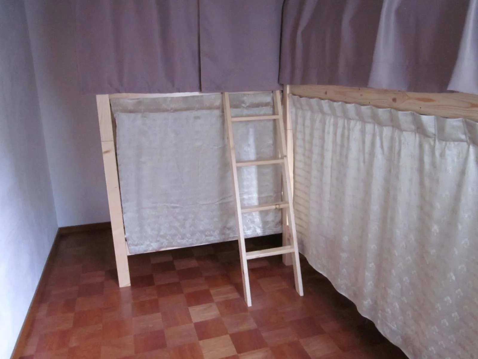 Photo of the whole room, Bed in Enman Guest House Osaka