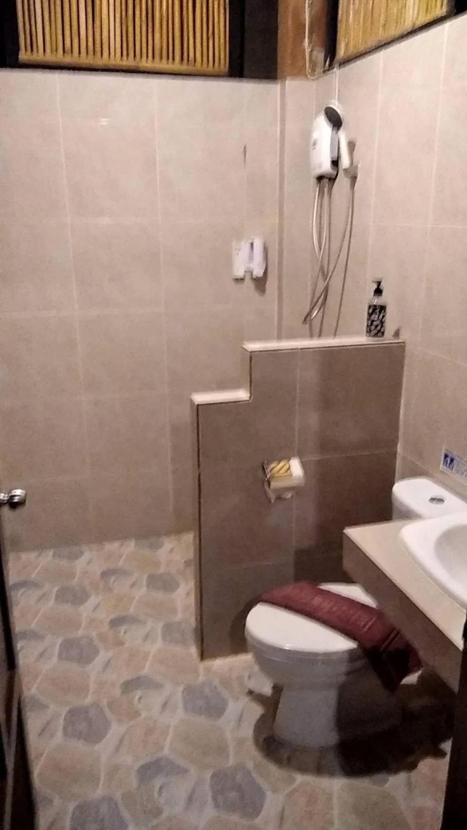 Toilet in Panisara Pool Villa Resort Huahin