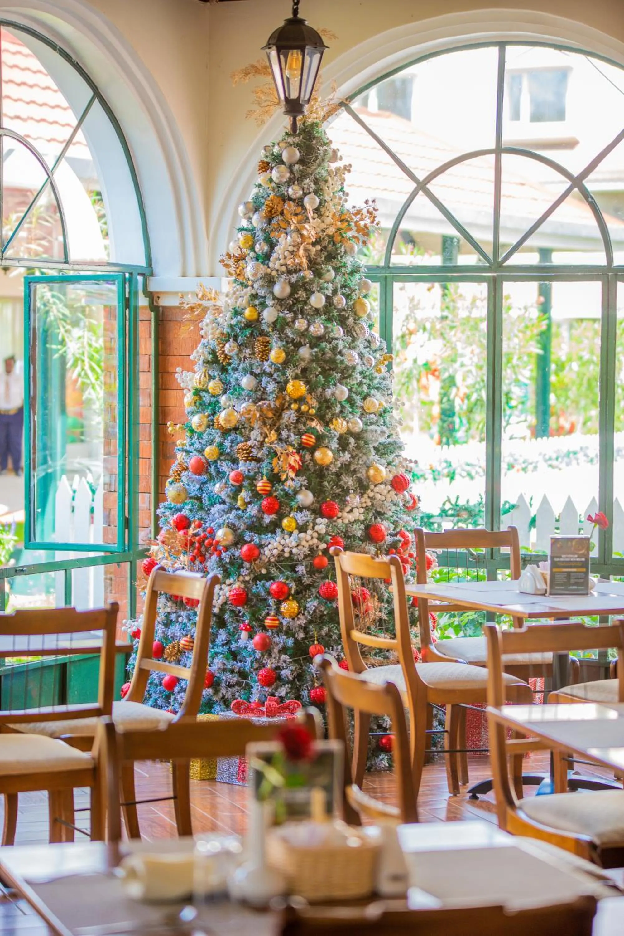 Restaurant/places to eat in Midland Hotel Nakuru