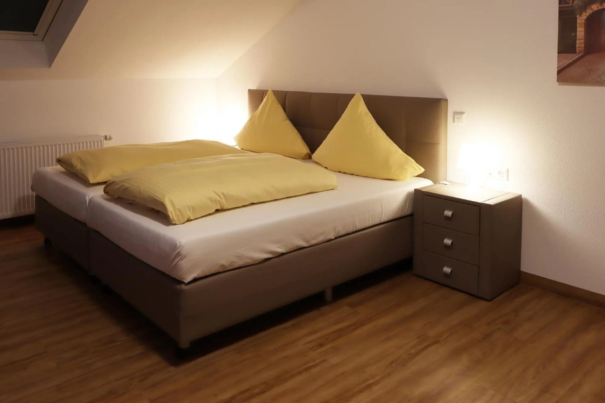 Bed in Hotel Heuberger Hof, Wehingen